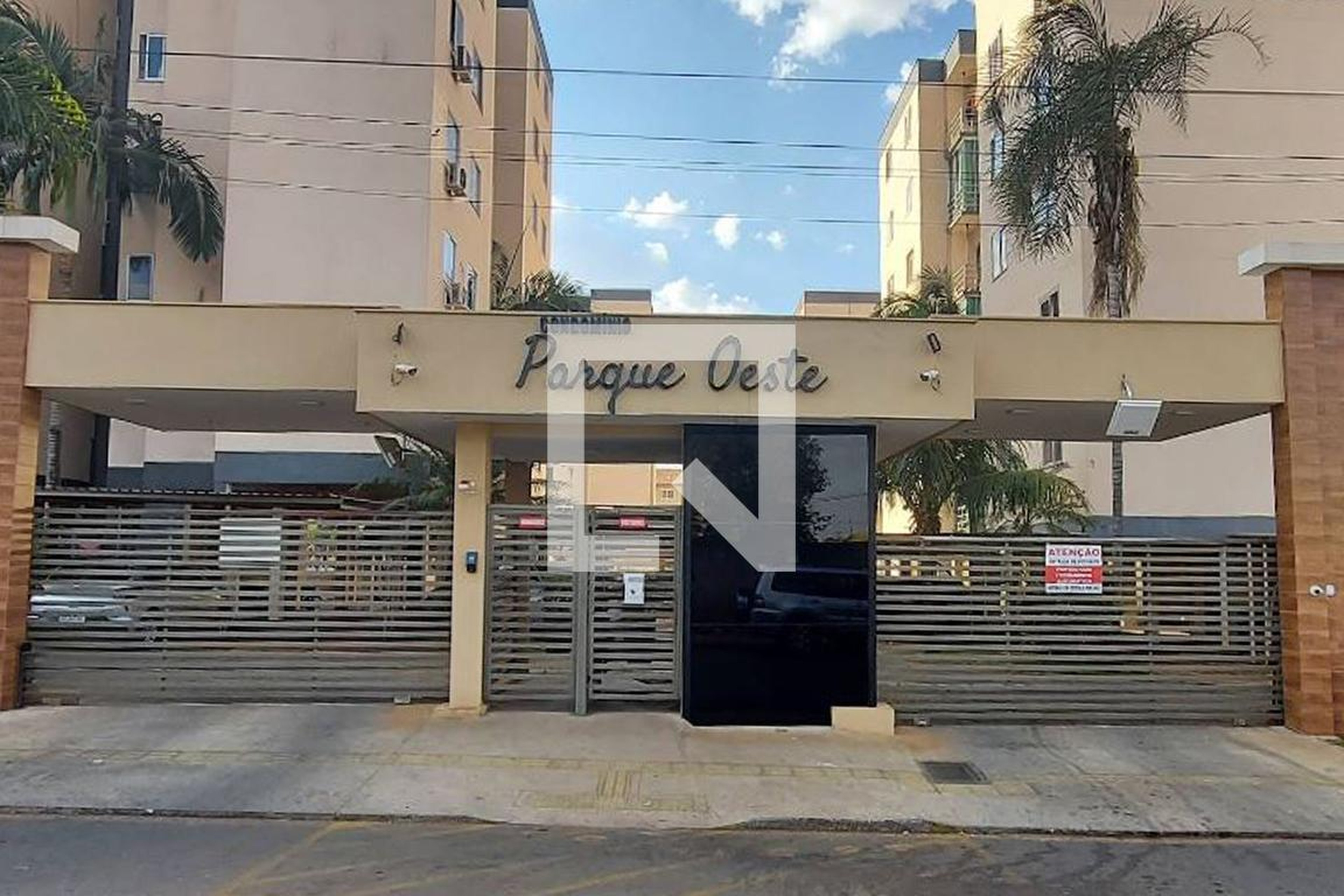 Fachada Condomínio em Rua Fuad Rassi, 80