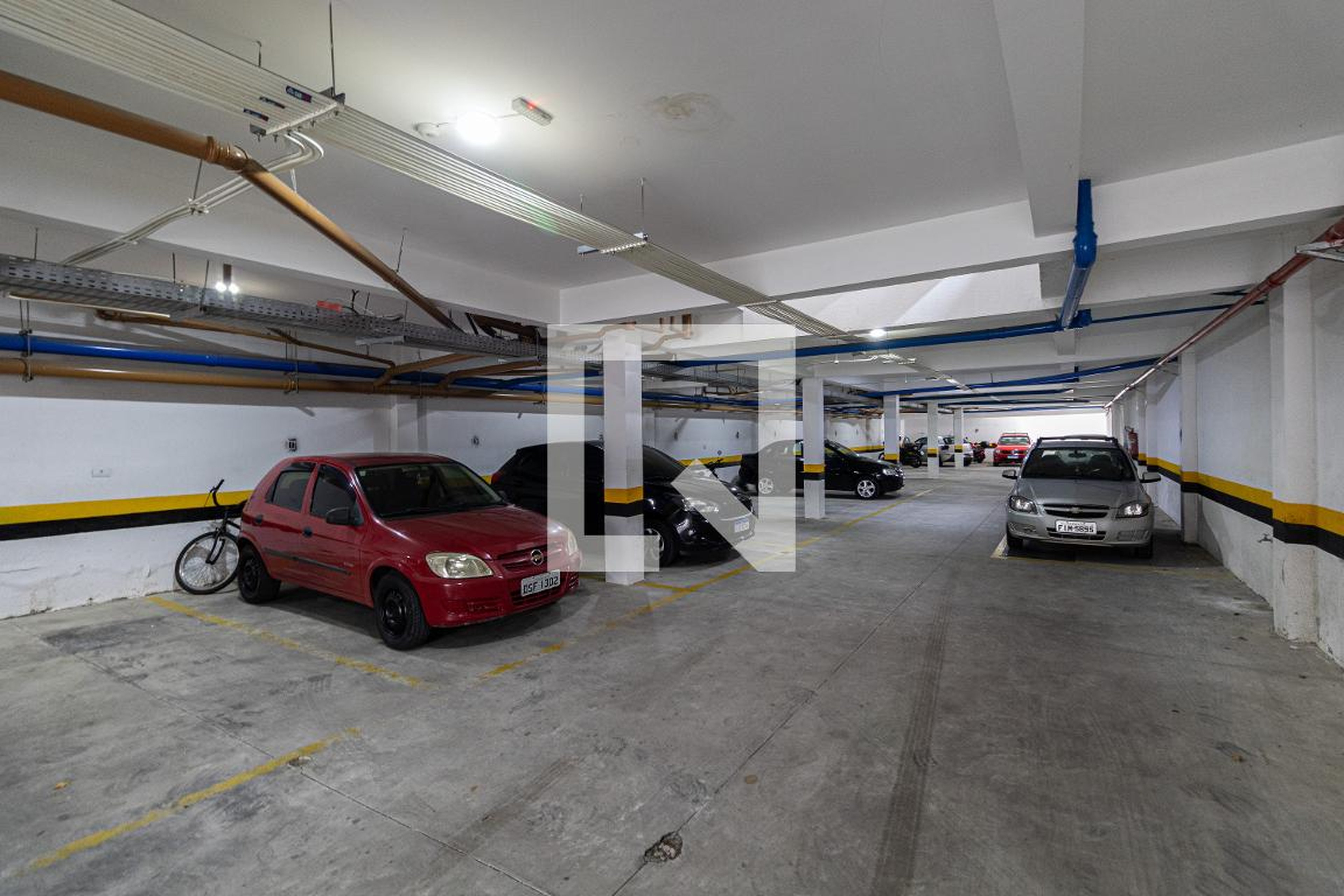 Estacionamento - Residencial Carvalho