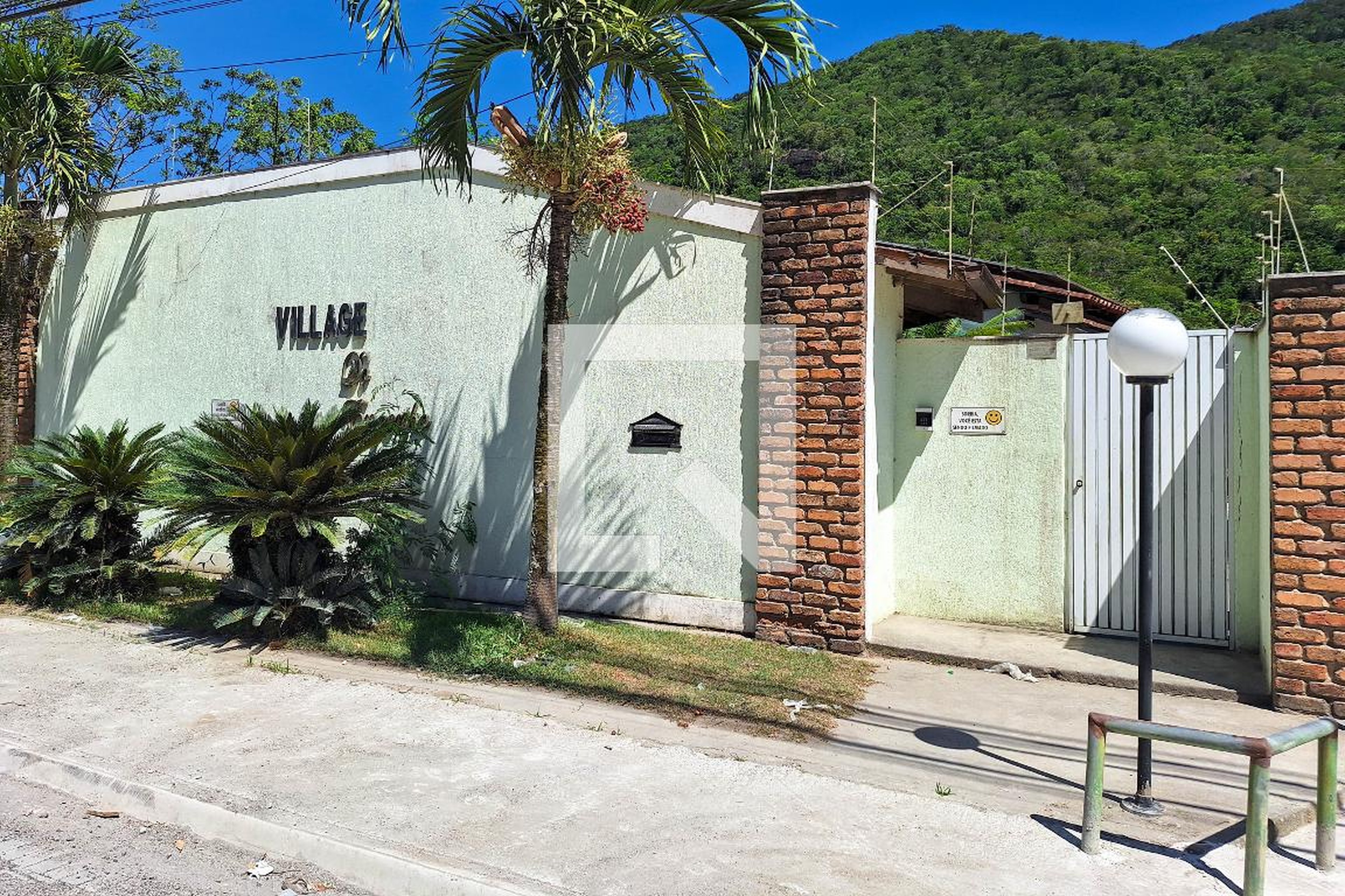 Fachada Condomínio Village