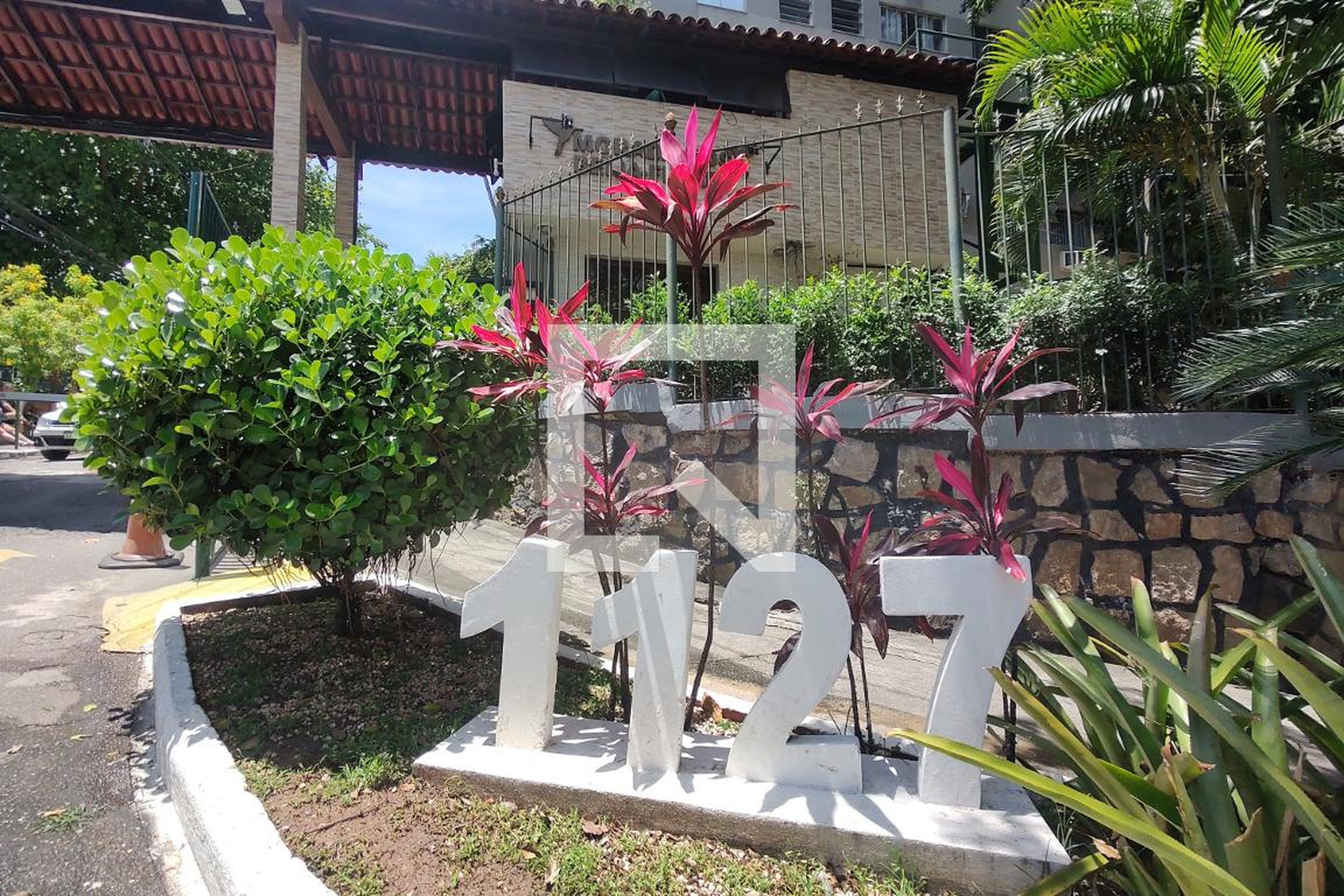 Fachada do condomínio Condomínio Morada dos Beija Flores