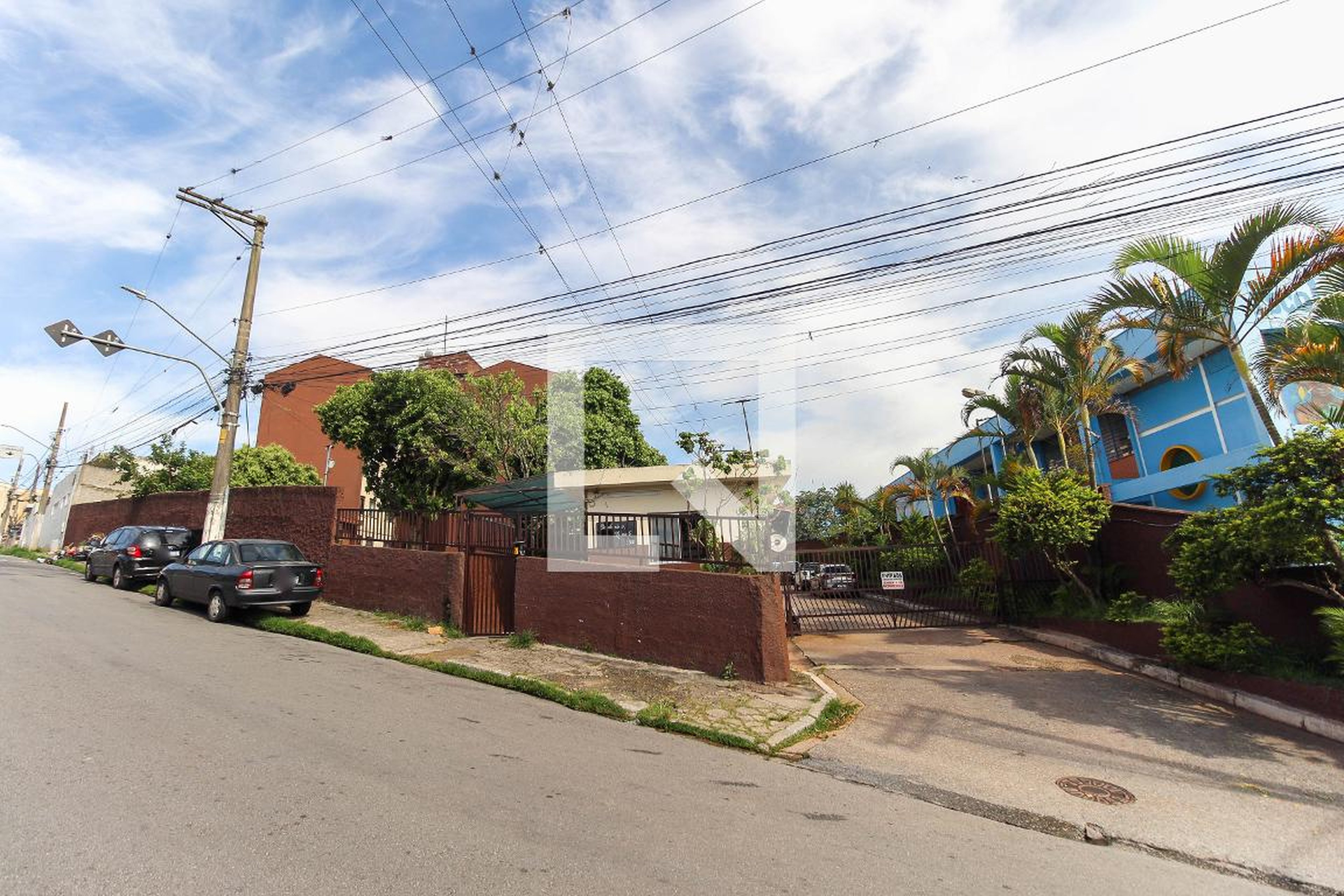 Fachada do Prédio Condomínio em Rua Isabela, 333