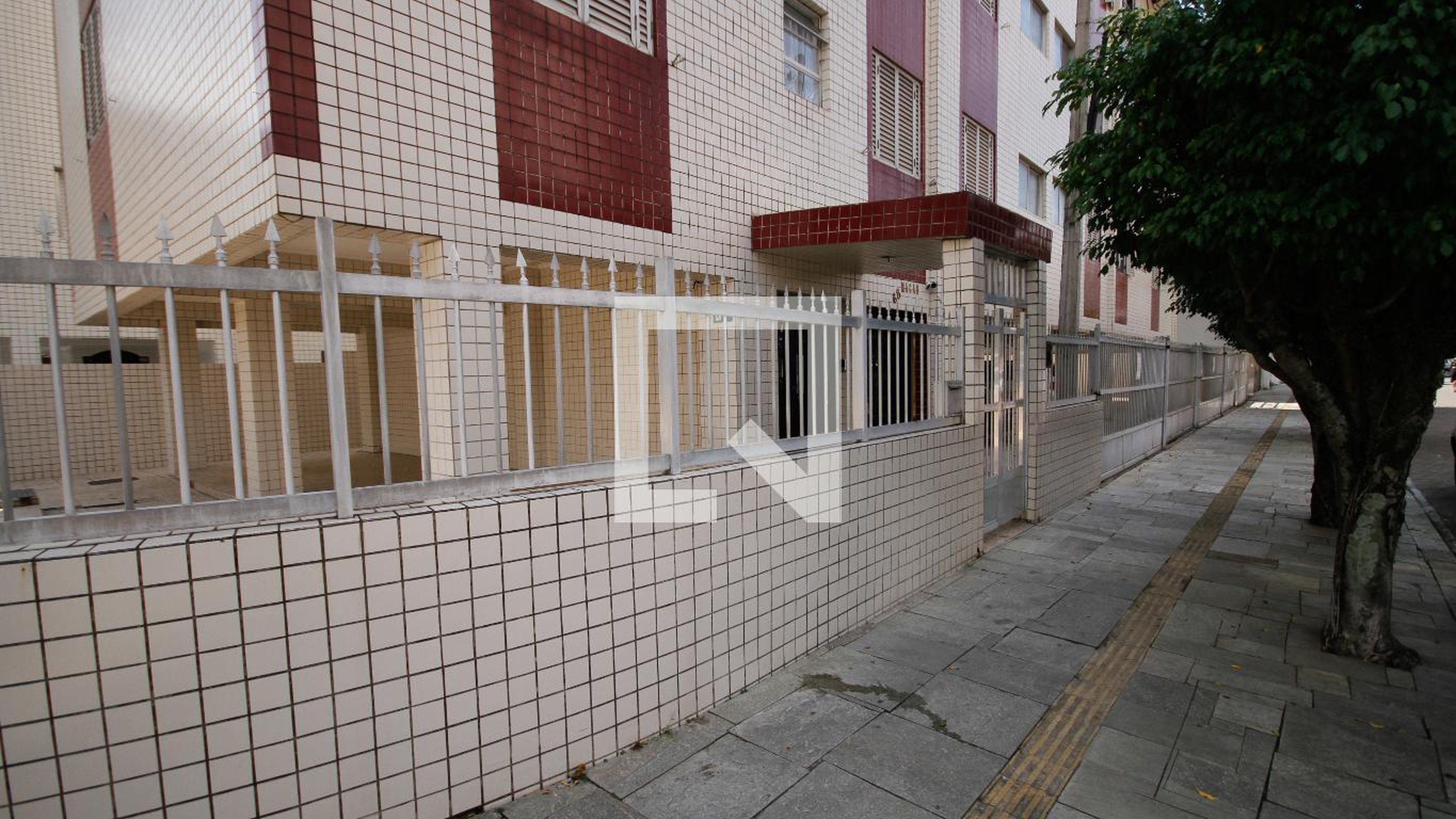 Fachada Condomínio em Rua Mocóca, 68