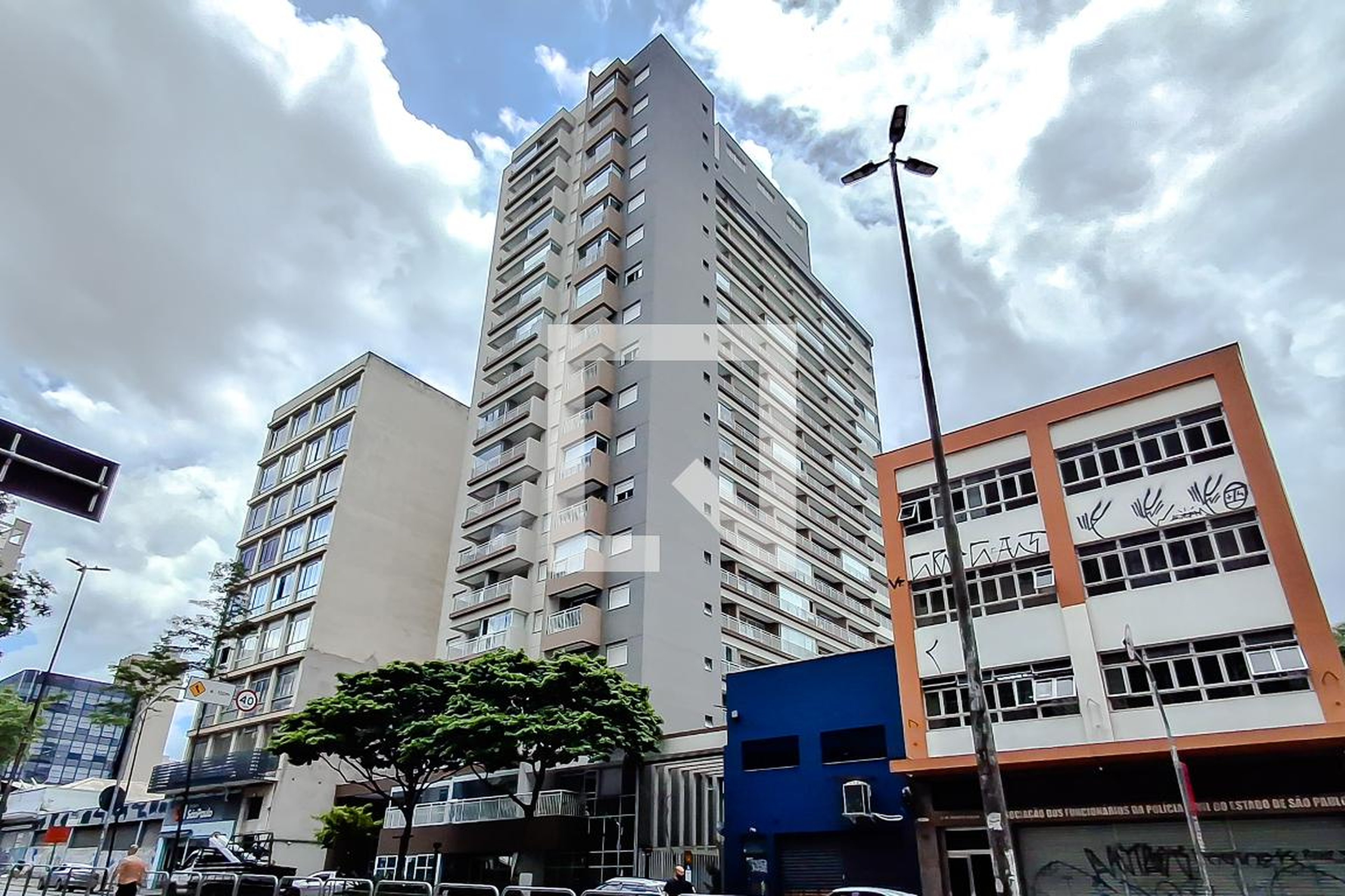 Fachada Condomínio Mobi One Liberdade