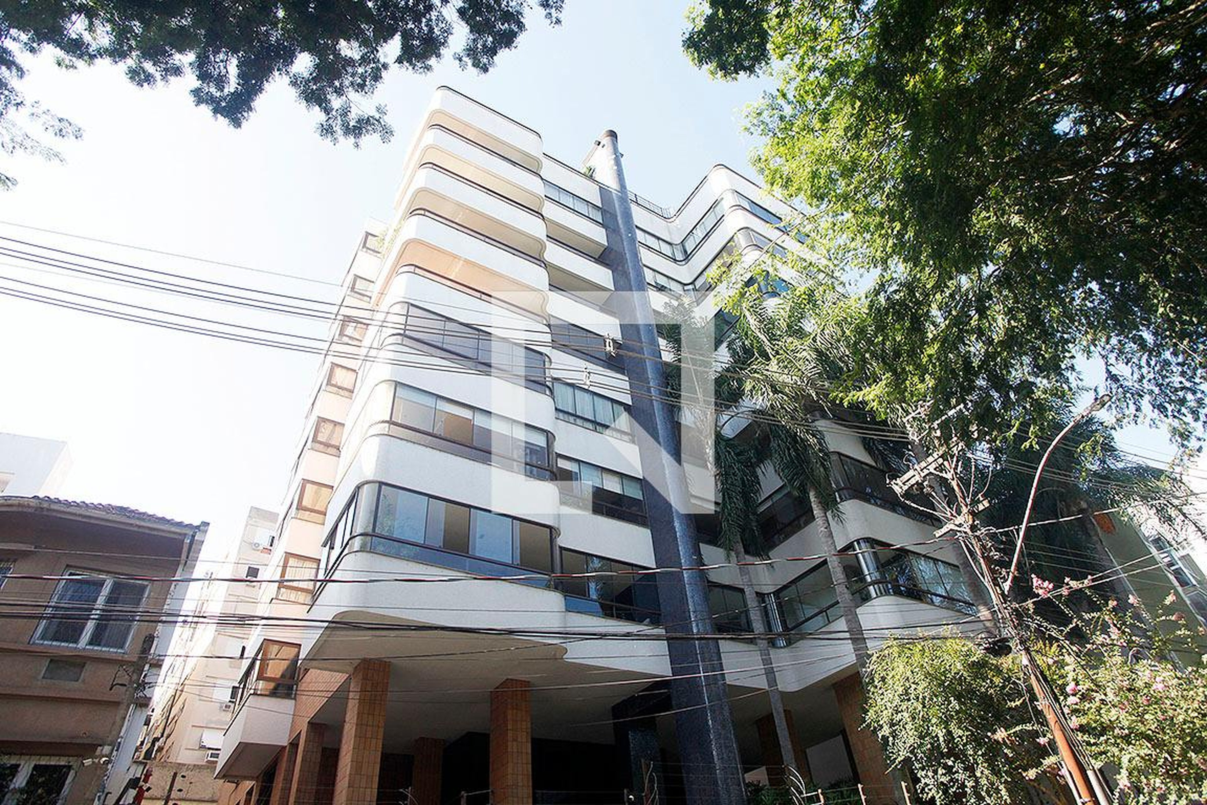 Fachada Condomínio em Rua André Puente, 105