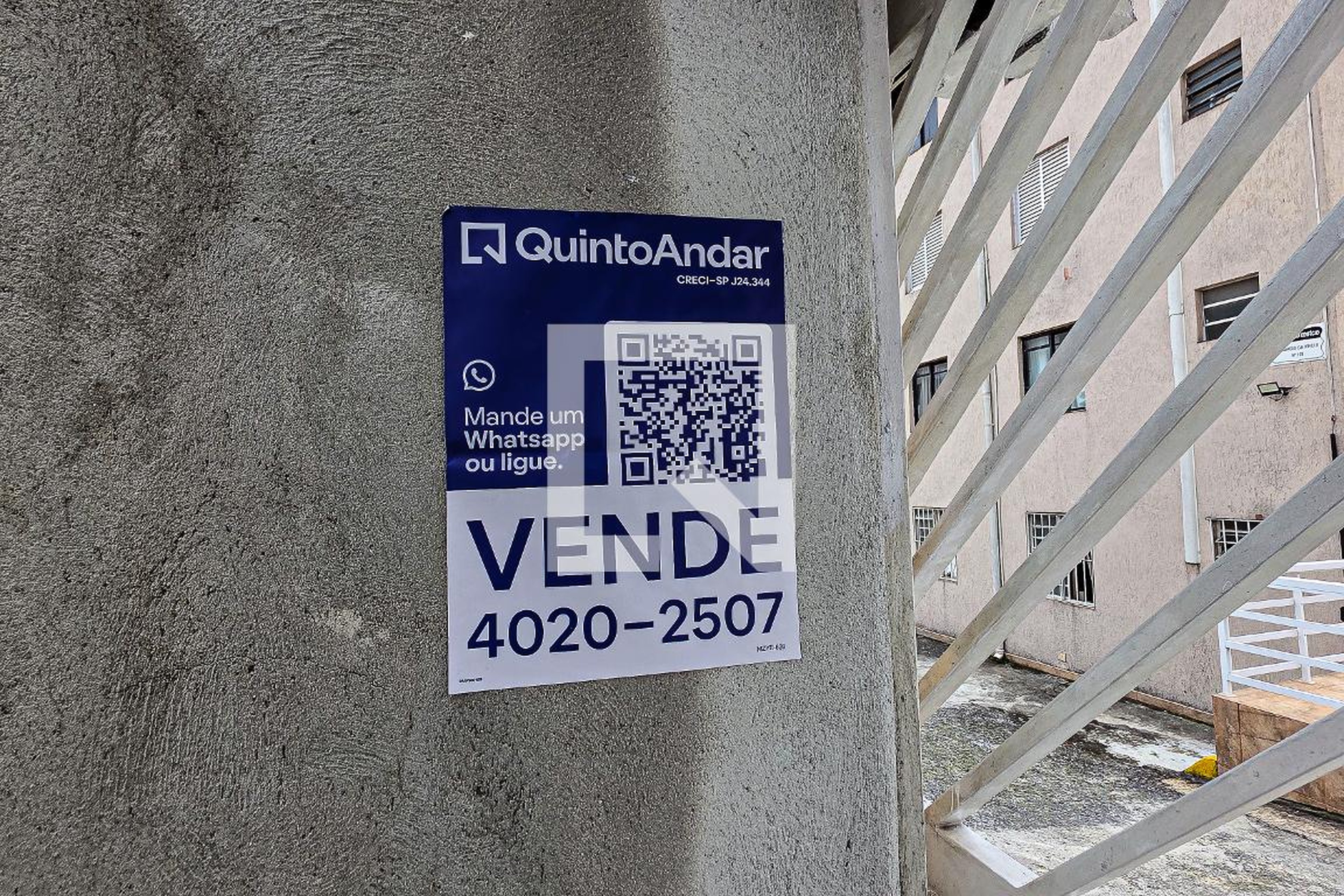 Fachada Condomínio em Rua Rio Duas Barras, 108