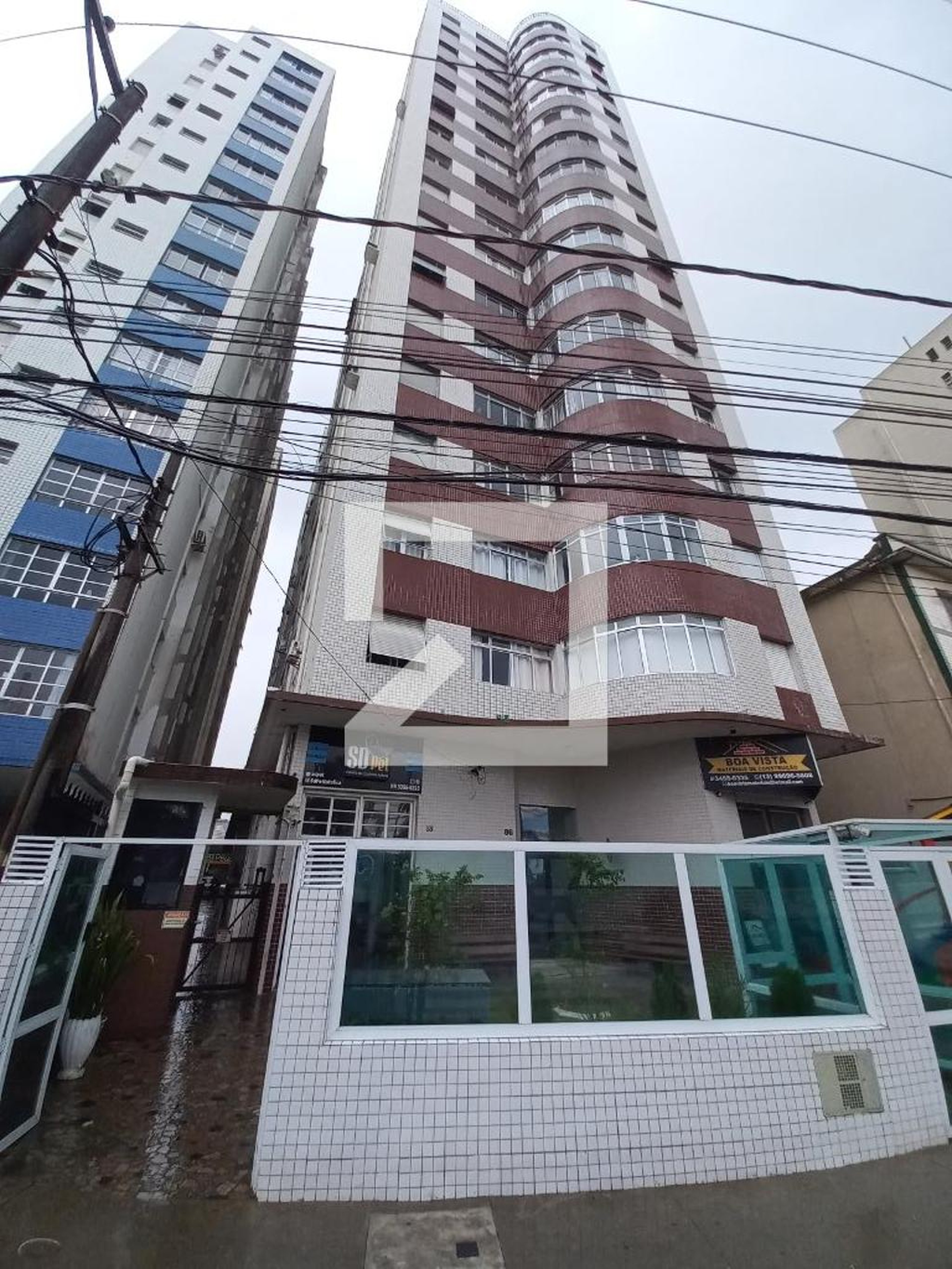 Fachada do Prédio Condomínio Saturno