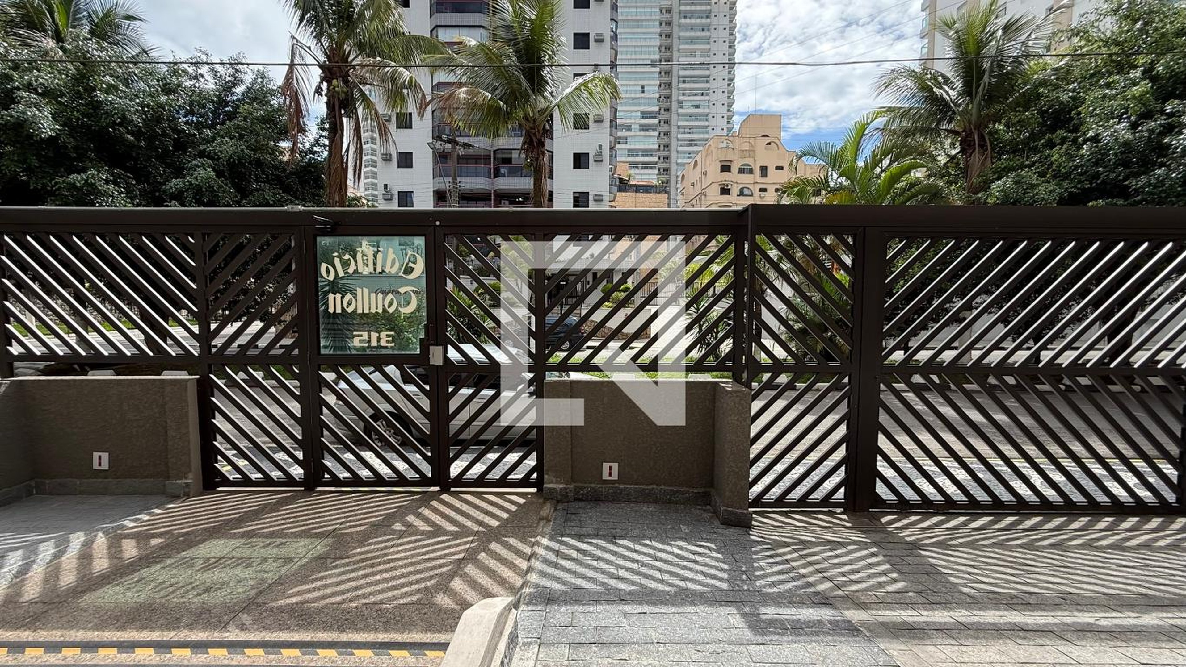 Fachada Condomínio Dijon & Toulon