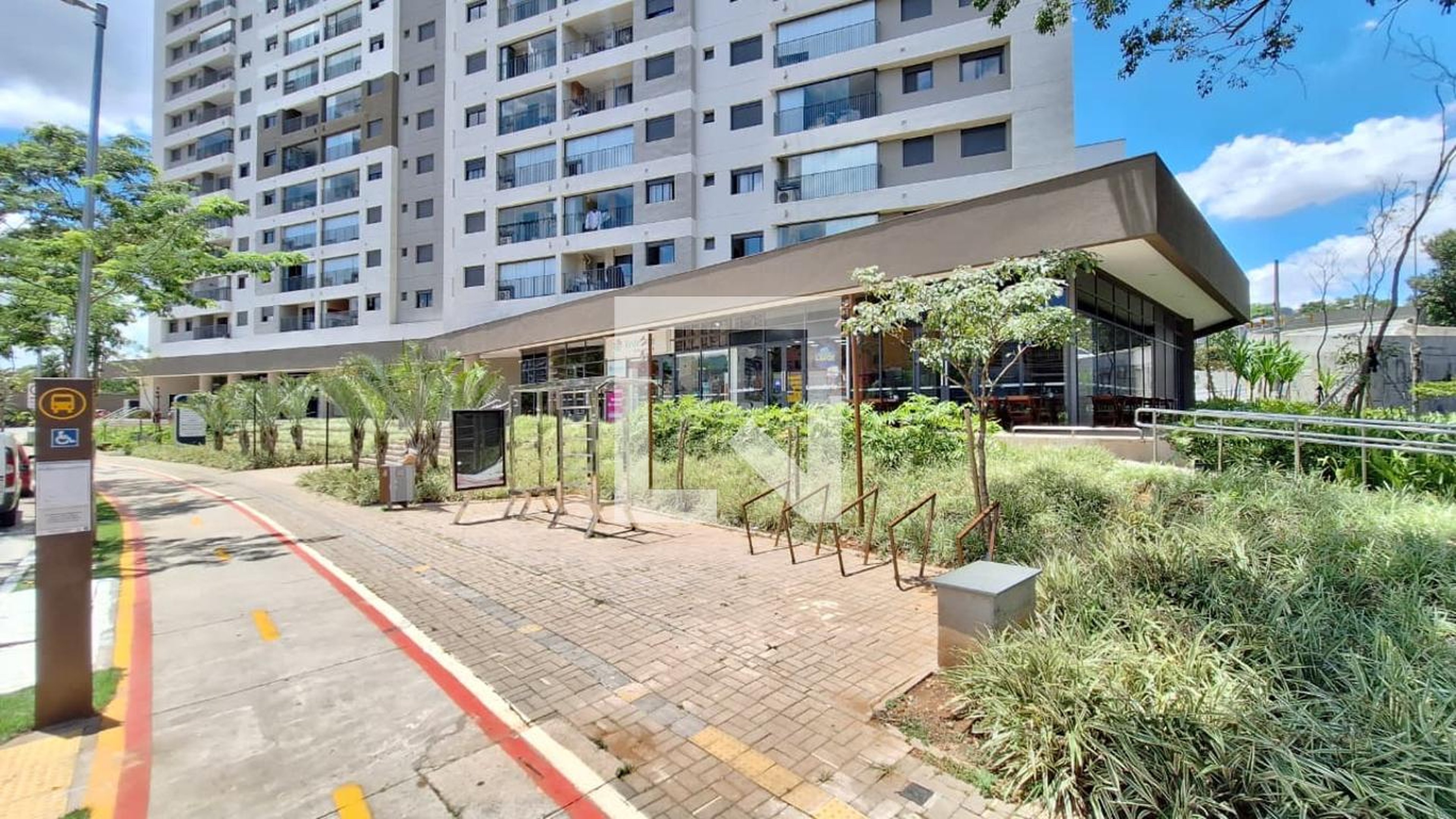 Fachada Condomínio Caminhos da Lapa  Elo