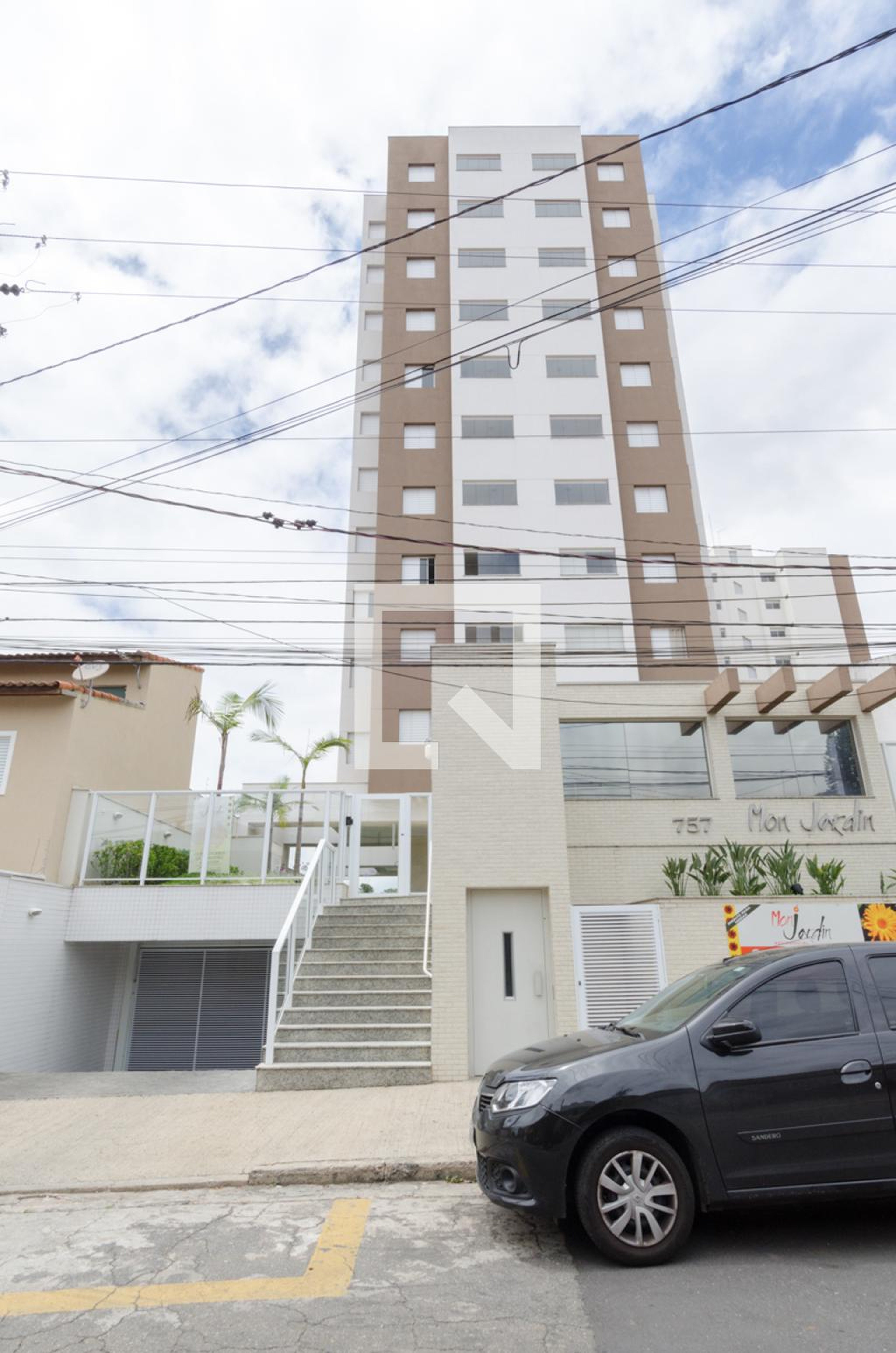 Fachada Condomínio MonJardim Residencial