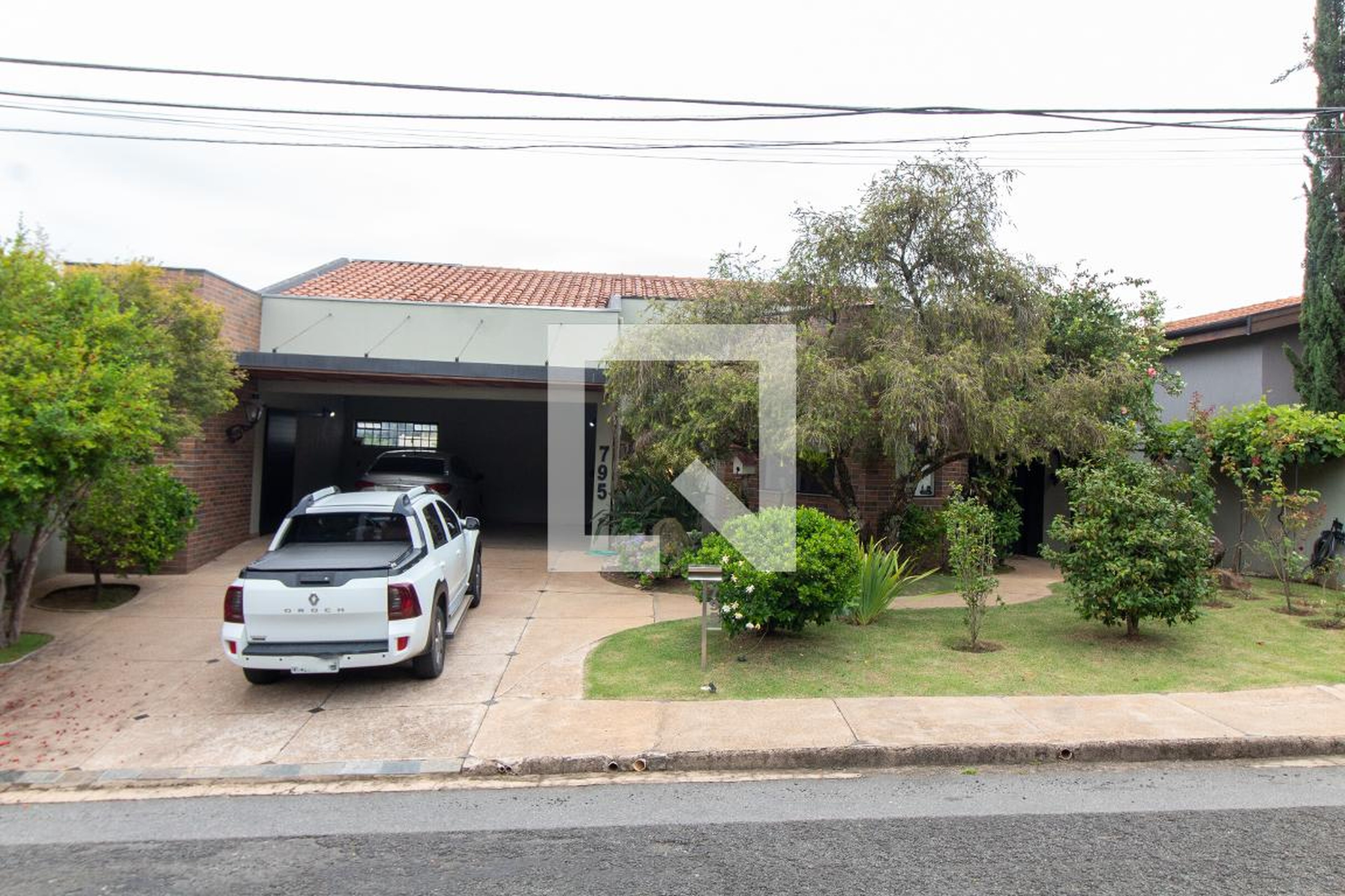 FACHADA Condomínio em Rua Armando Eurico Stocco, 795