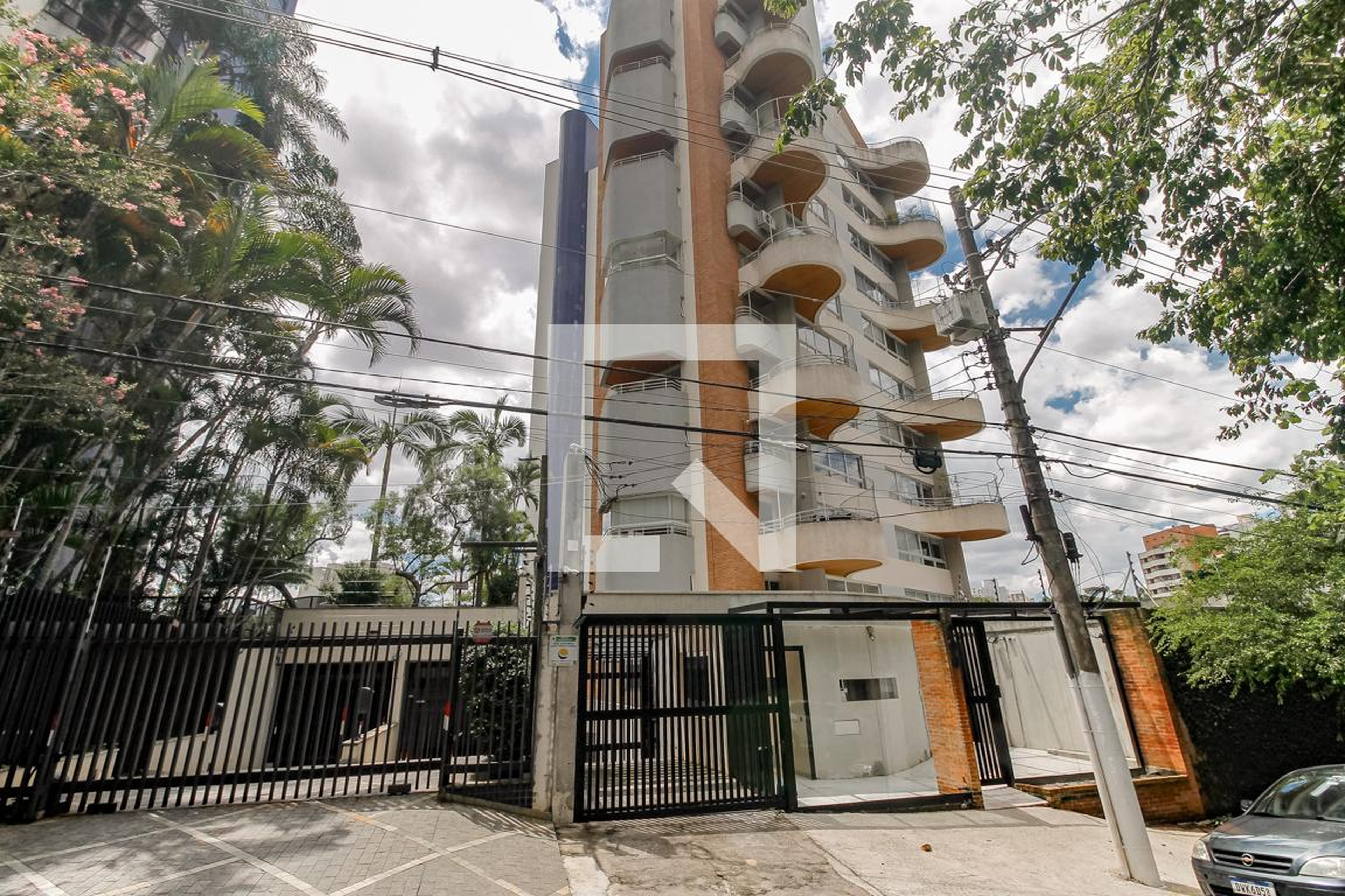 Fachada do Prédio Condomínio San Martin