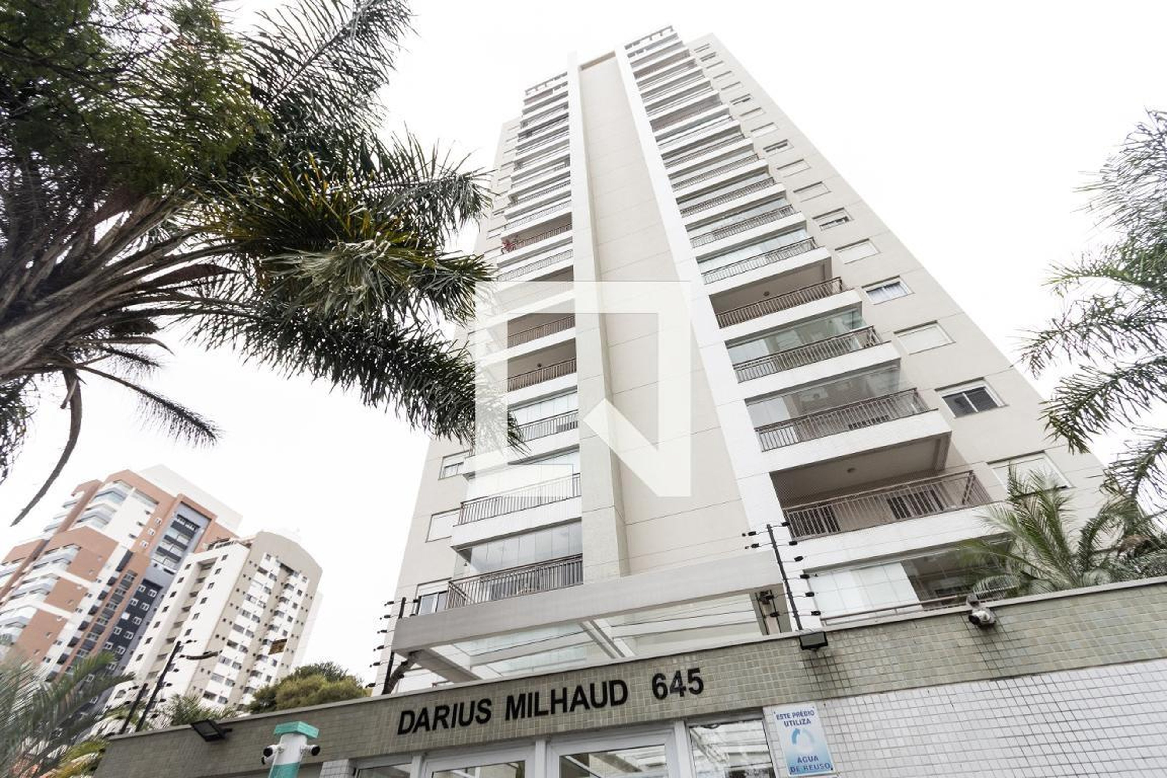 Fachada Condomínio Darius Milhaud