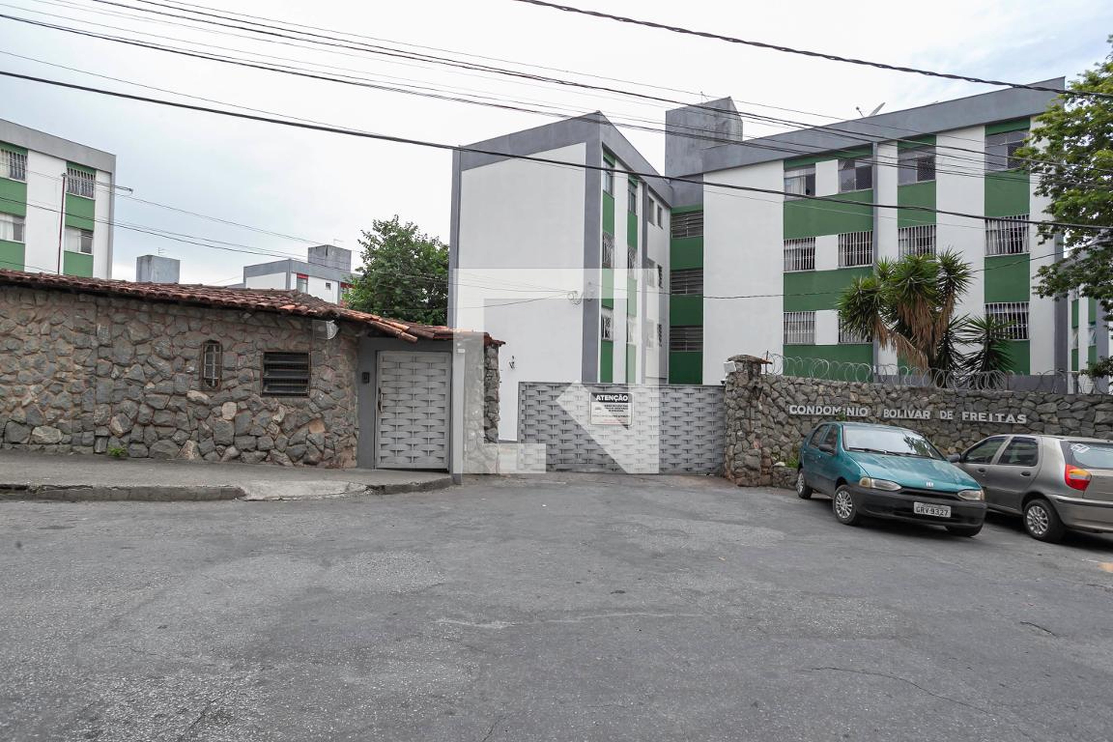 Fachada do condomínio Condomínio Conjunto Bolivar de Freitas