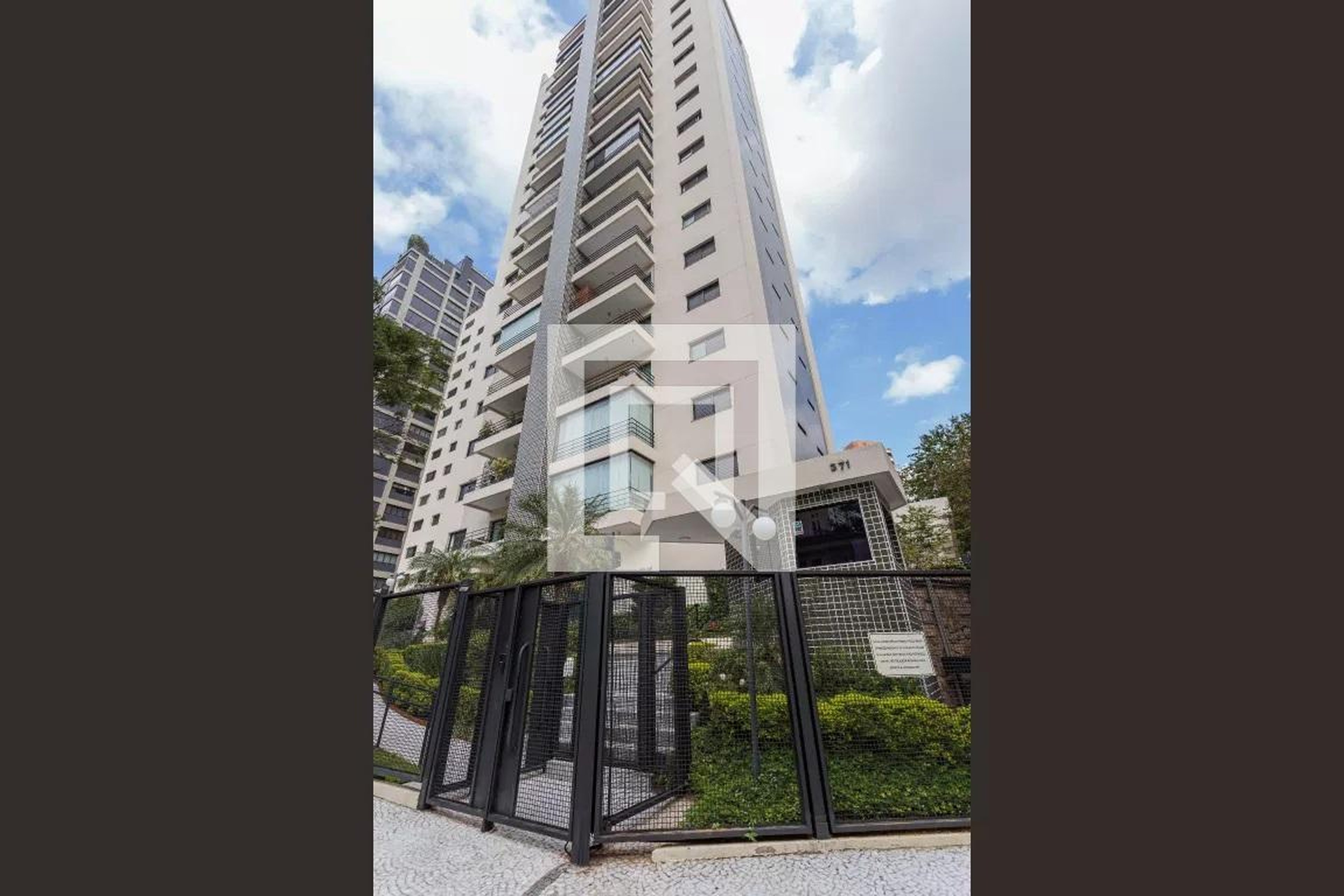 Fachada Condomínio Itajuí