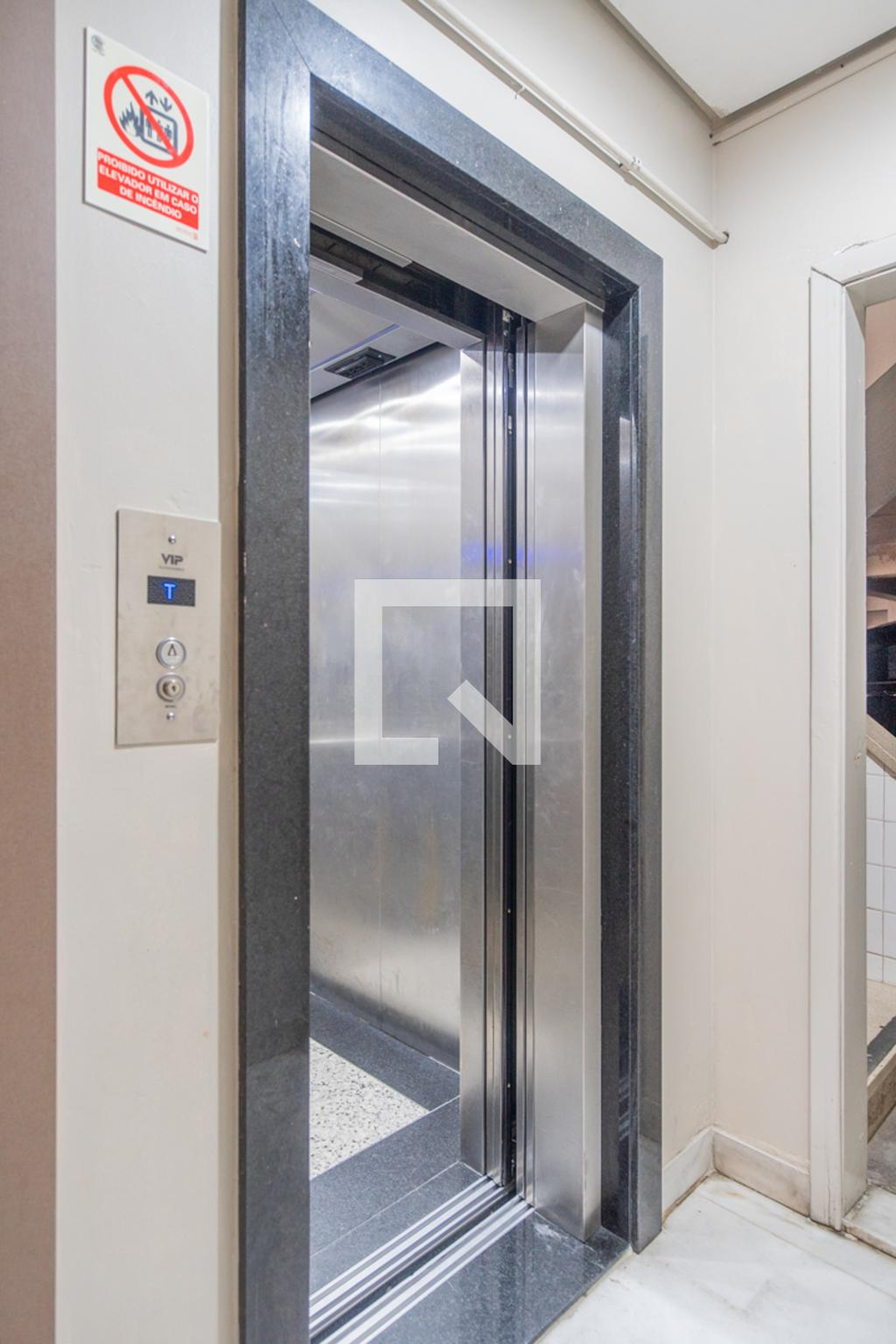 Elevador - Edifício Brigadeiro Sampaio