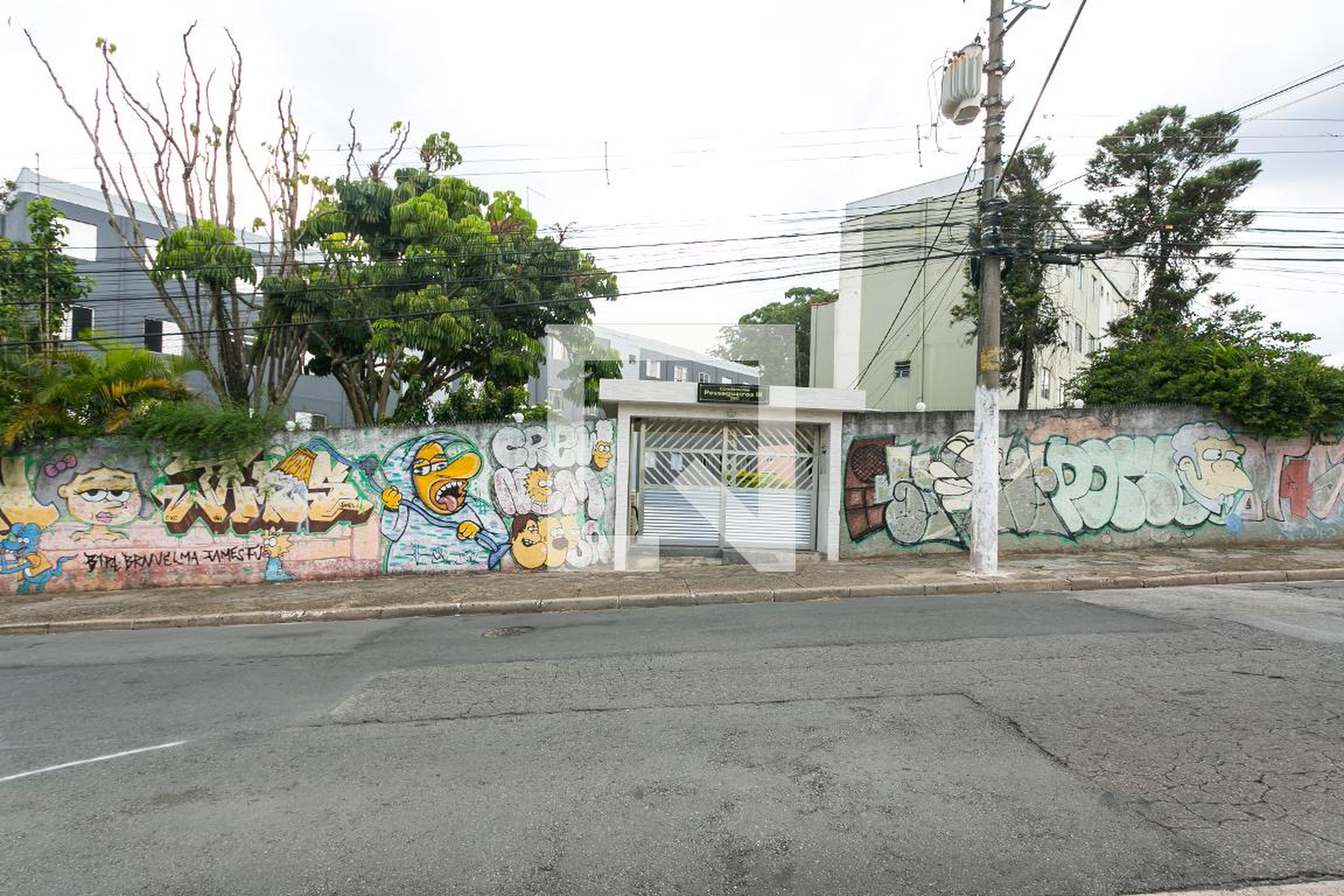 Fachada do condomínio Condomínio em Rua Cristóvão Salamanca, 356