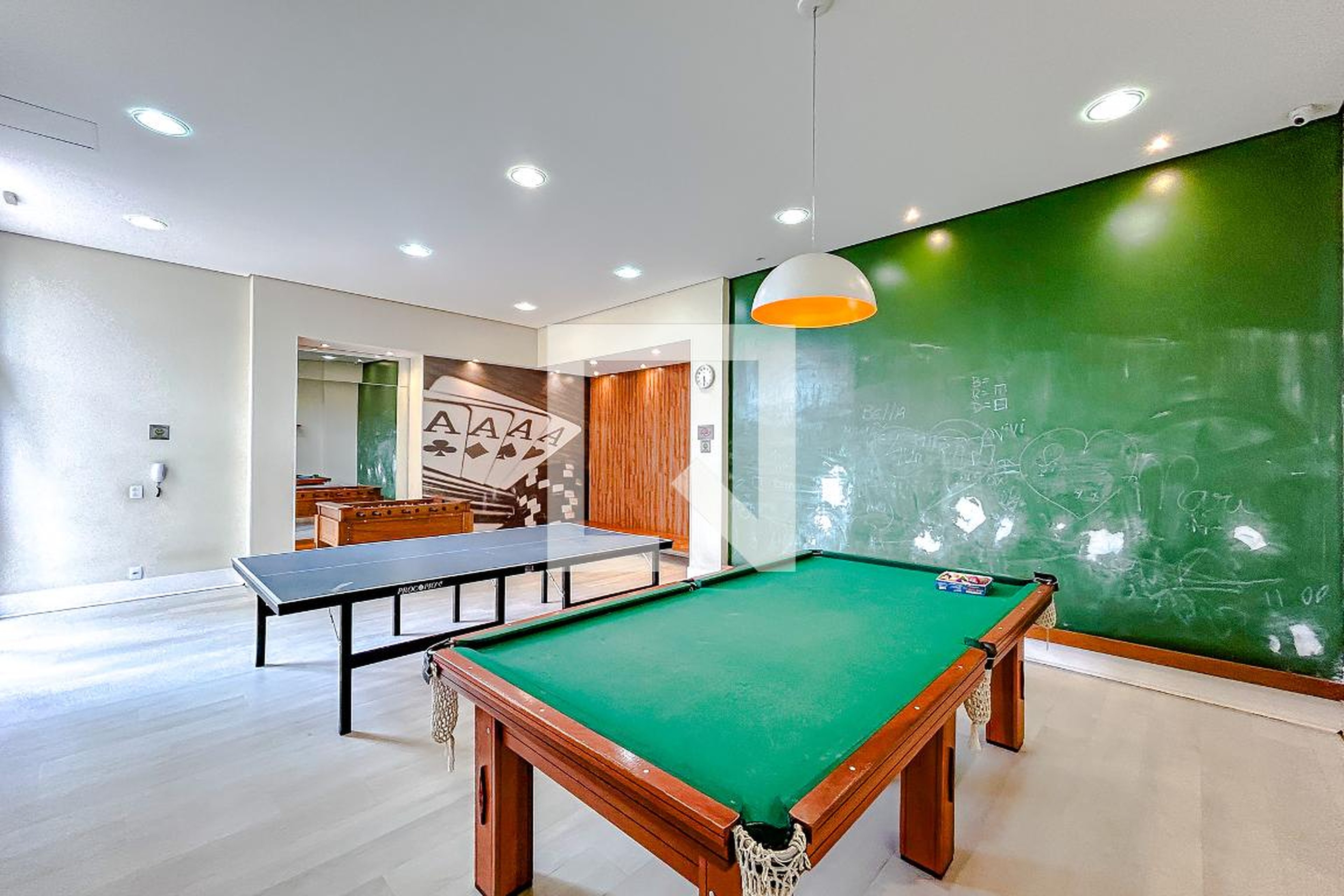 Sala de Jogos - Gardens Seasons