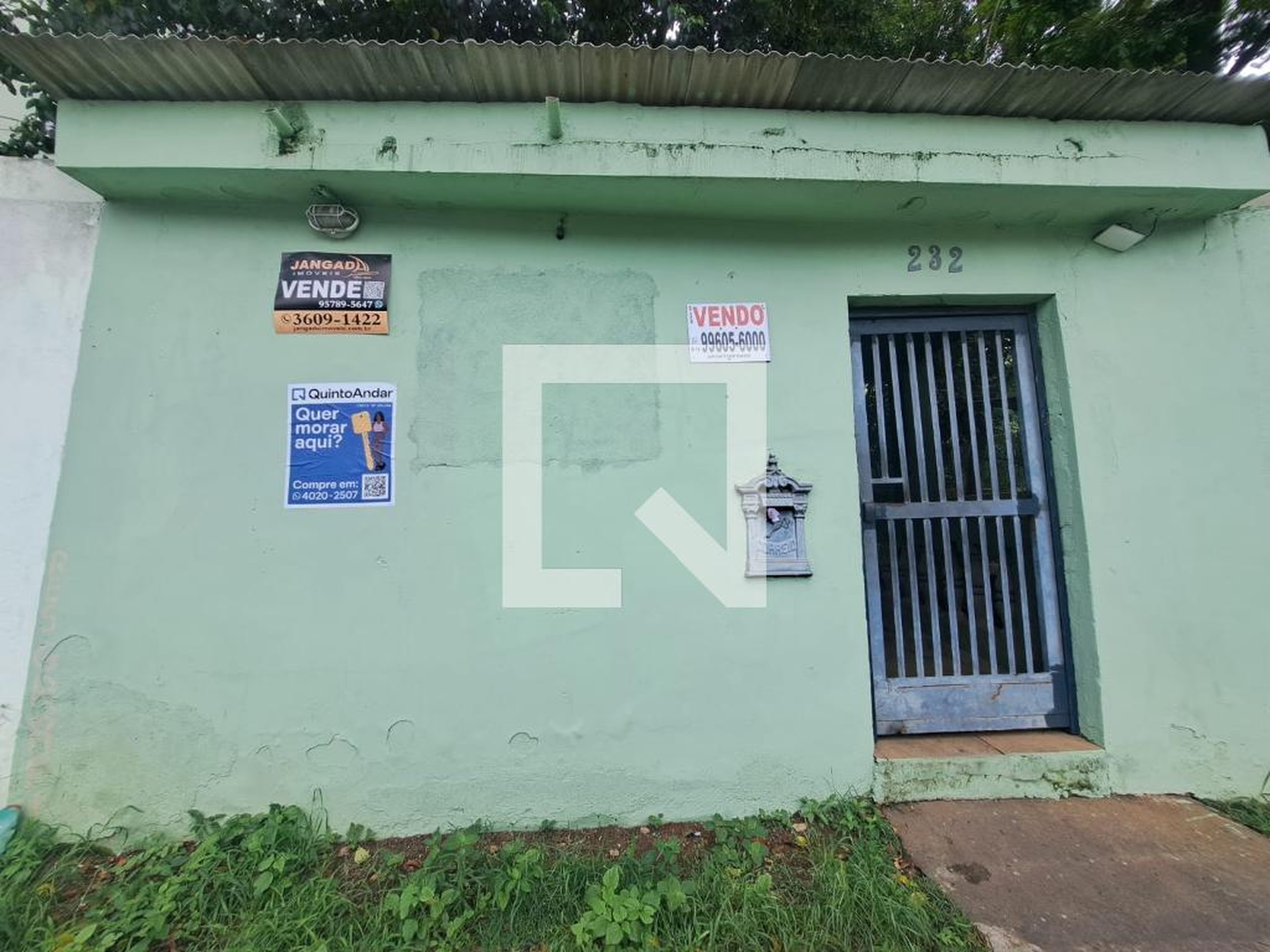 Fachada do Prédio Condomínio em Avenida Pinheiro, 232