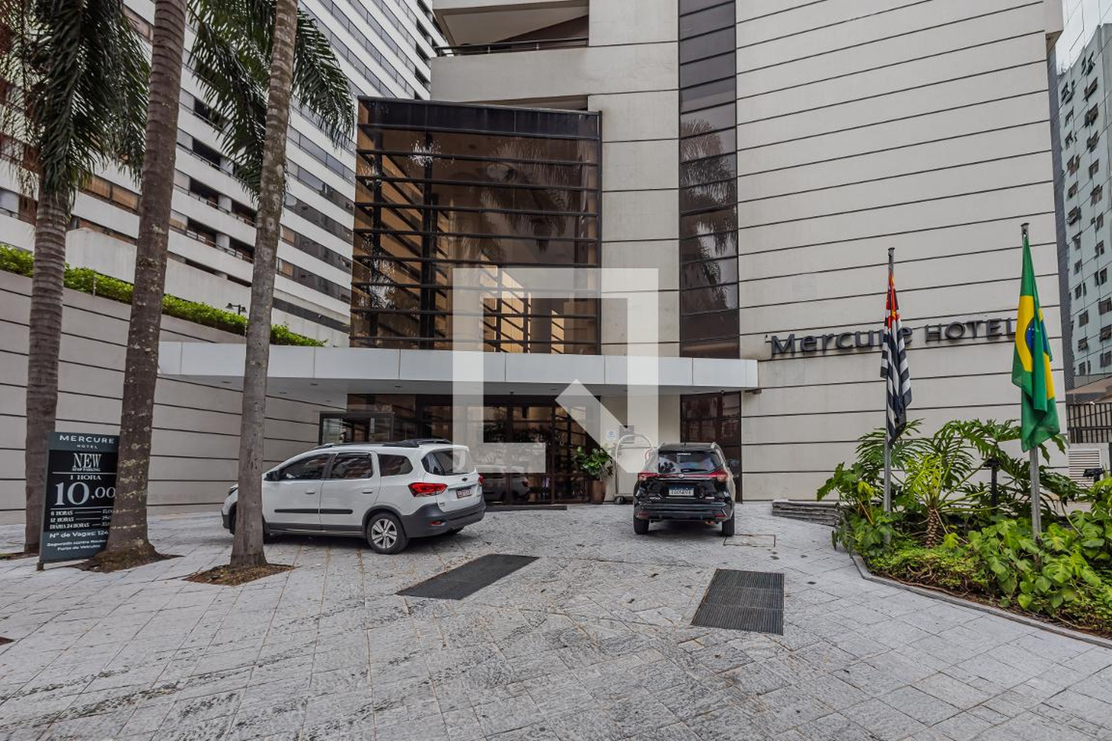 Fachada Condomínio Grand Plaza