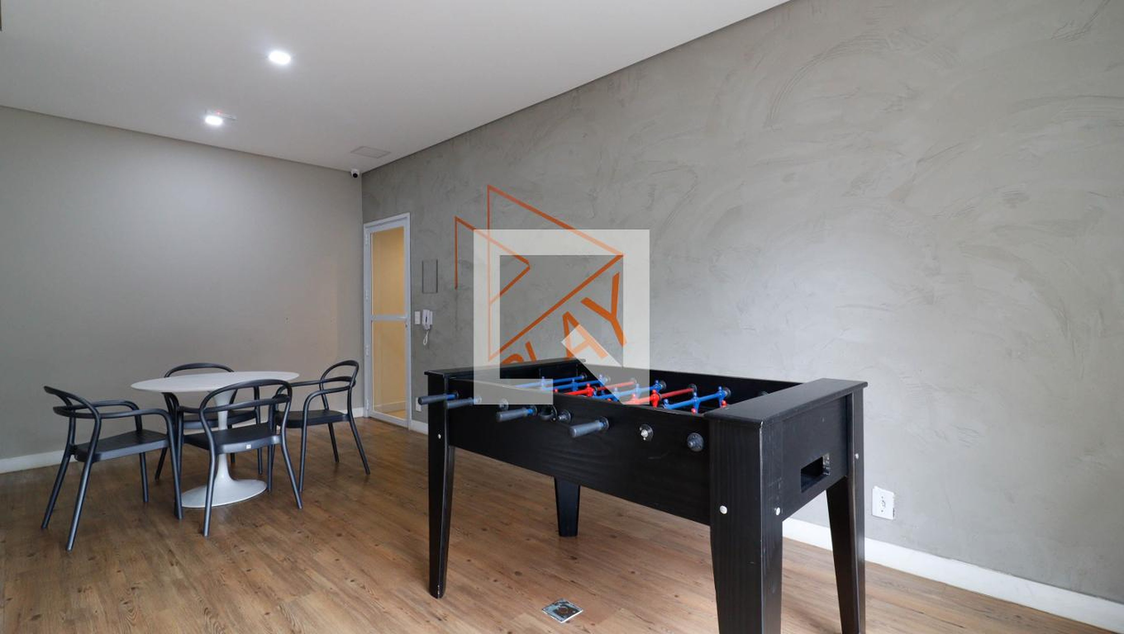 Sala de Jogos - Tom Penha