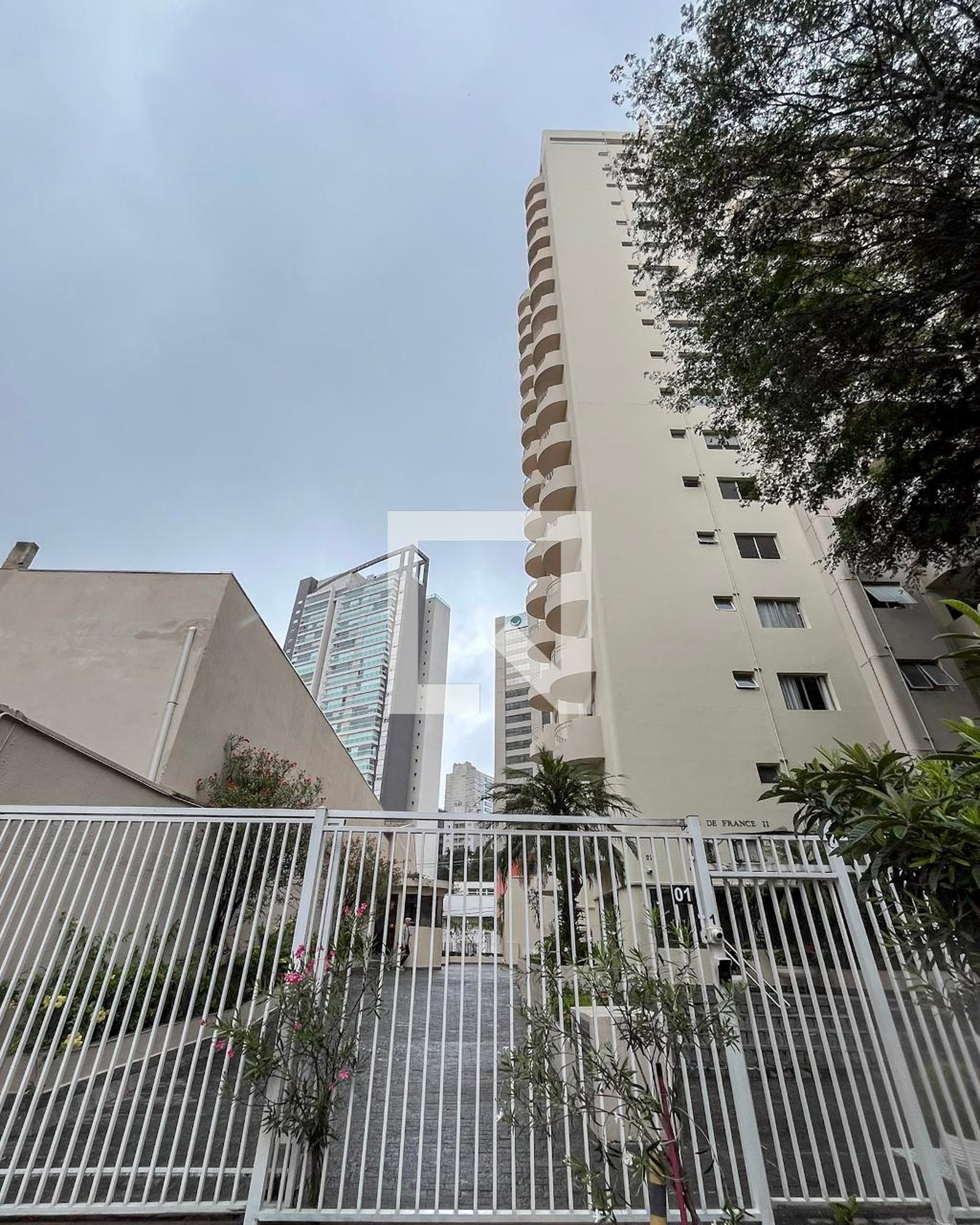 Fachada Condomínio Ville de France II