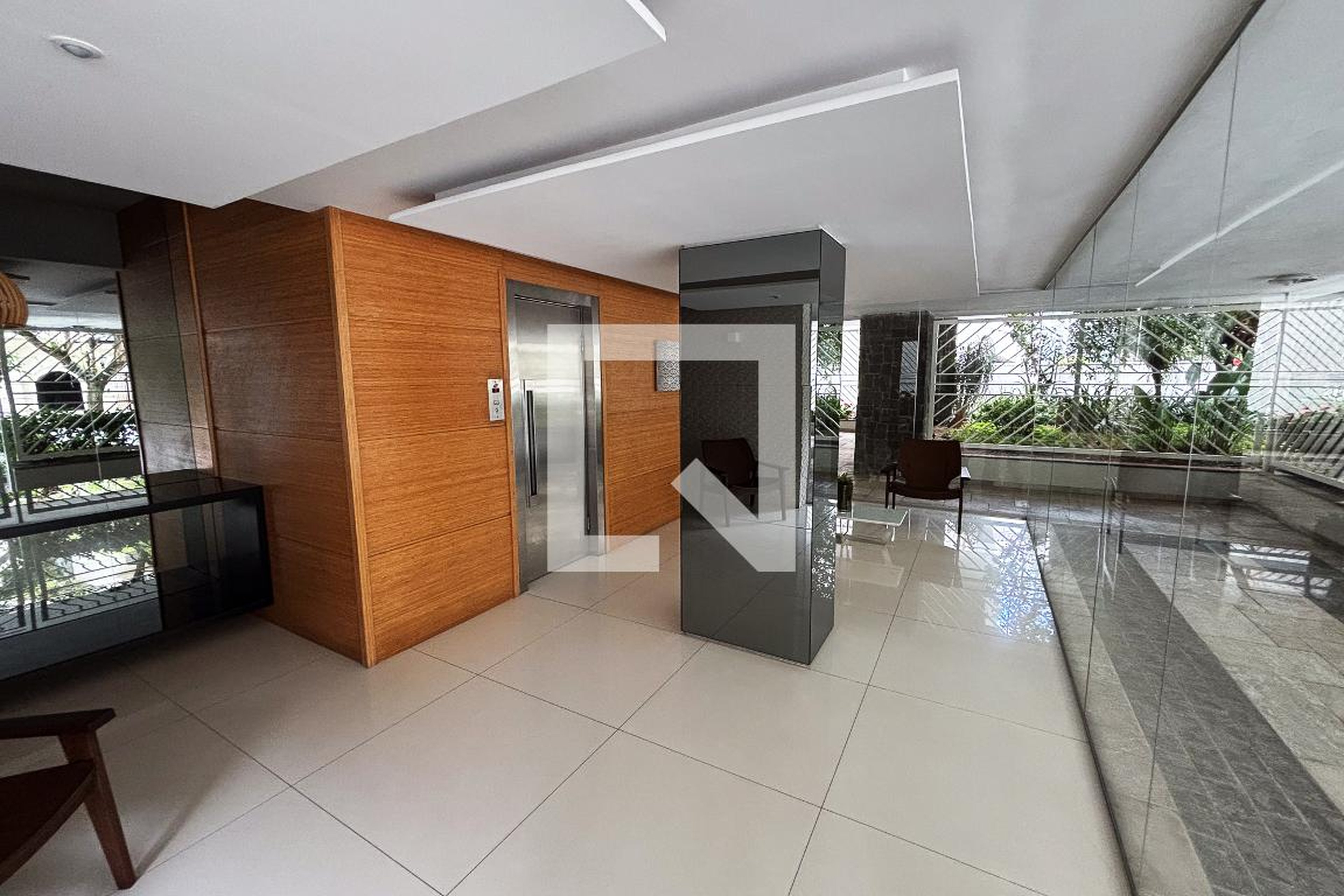 hall de entrada - Edif Irapuã e Iraja