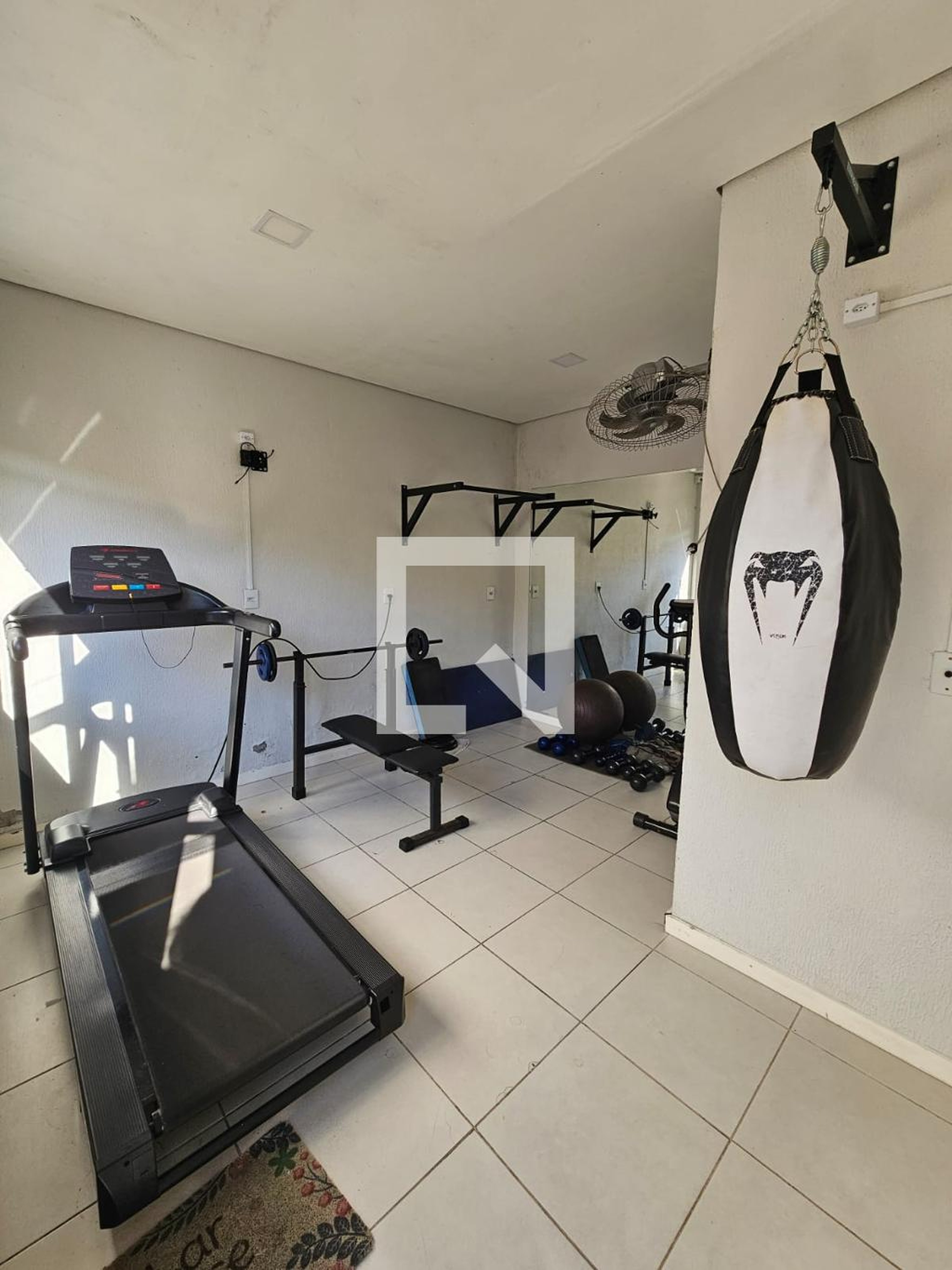 academia - Lift Residence