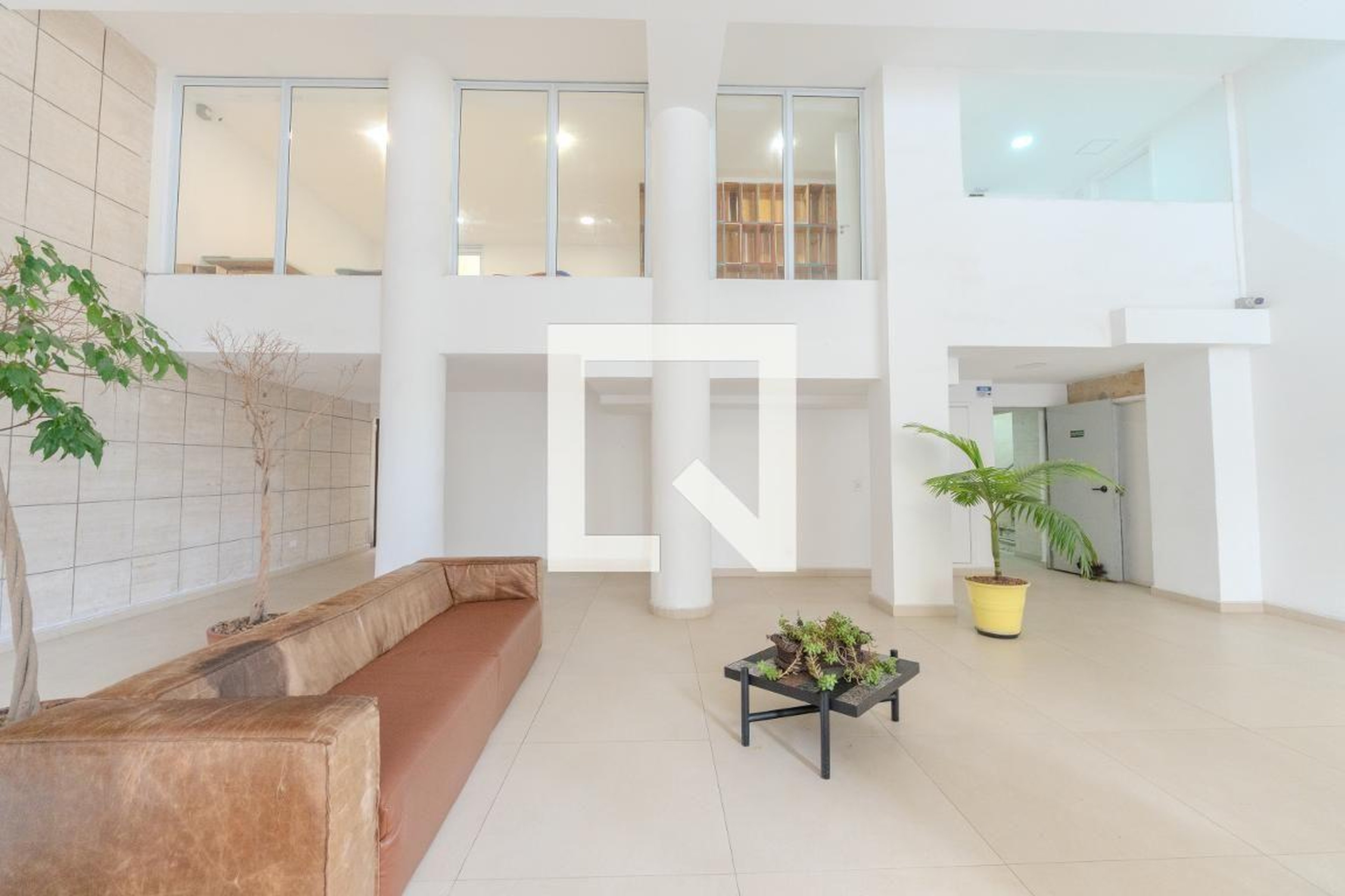 Hall Entrada - Edifício Residencial Cambridge