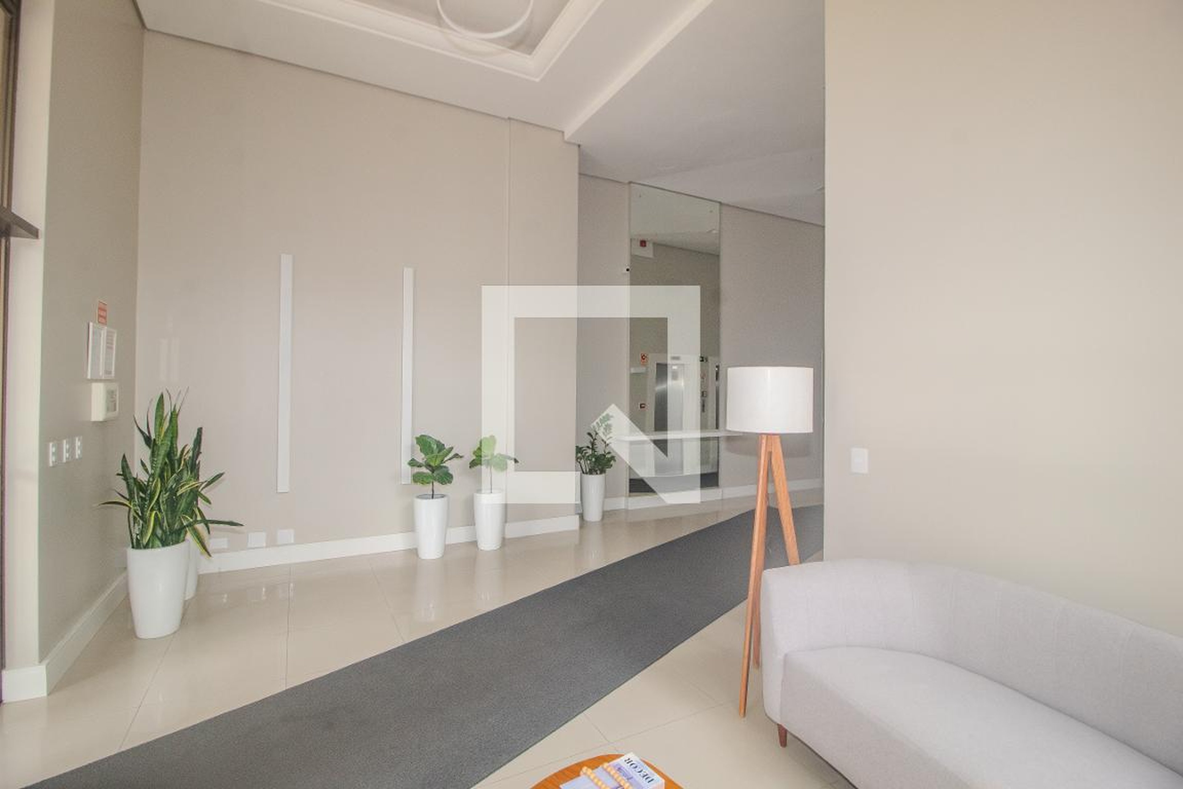 Hall de entrada - Edifício Residencial Santana