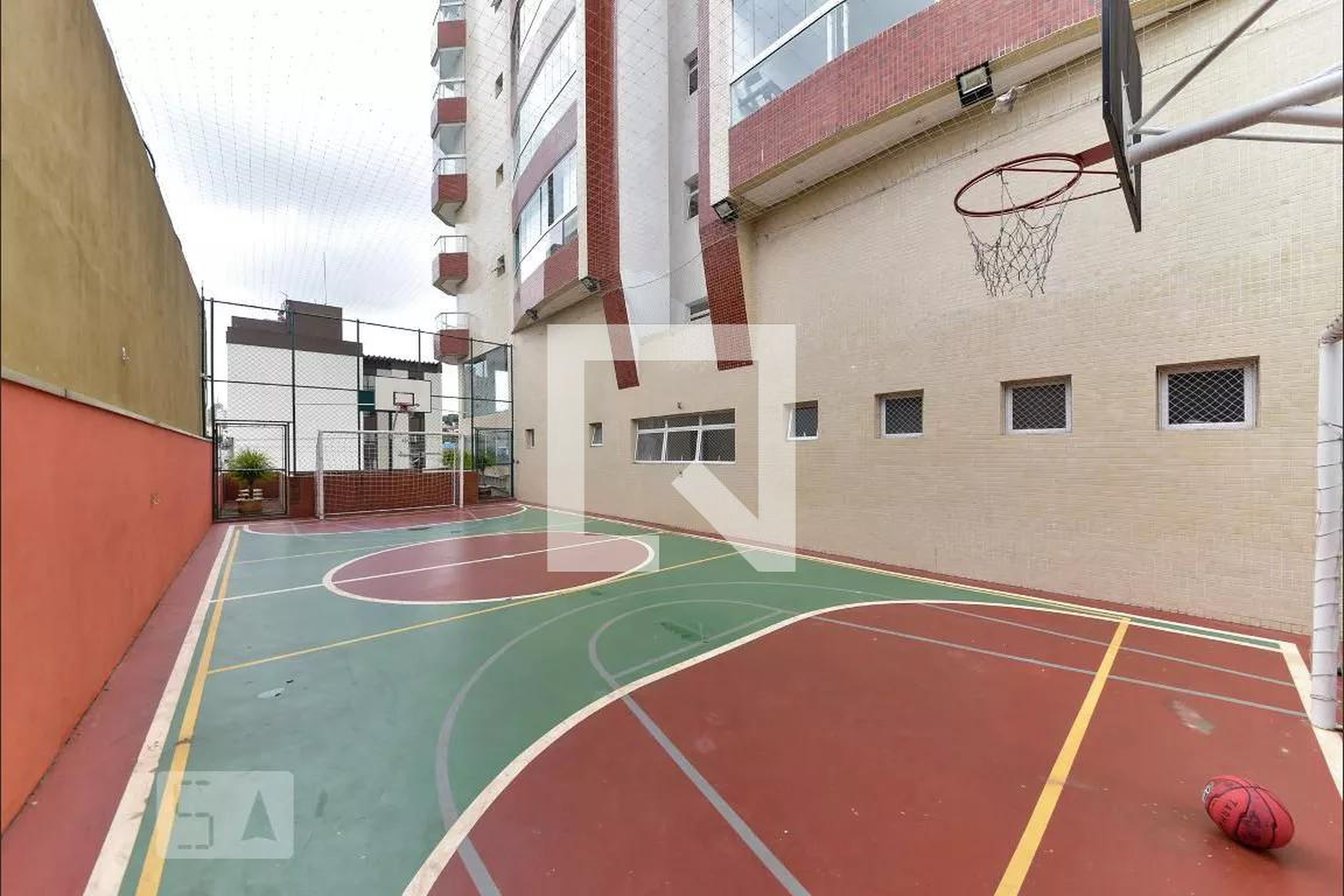Quadra Esportiva - Edifício Bulgária
