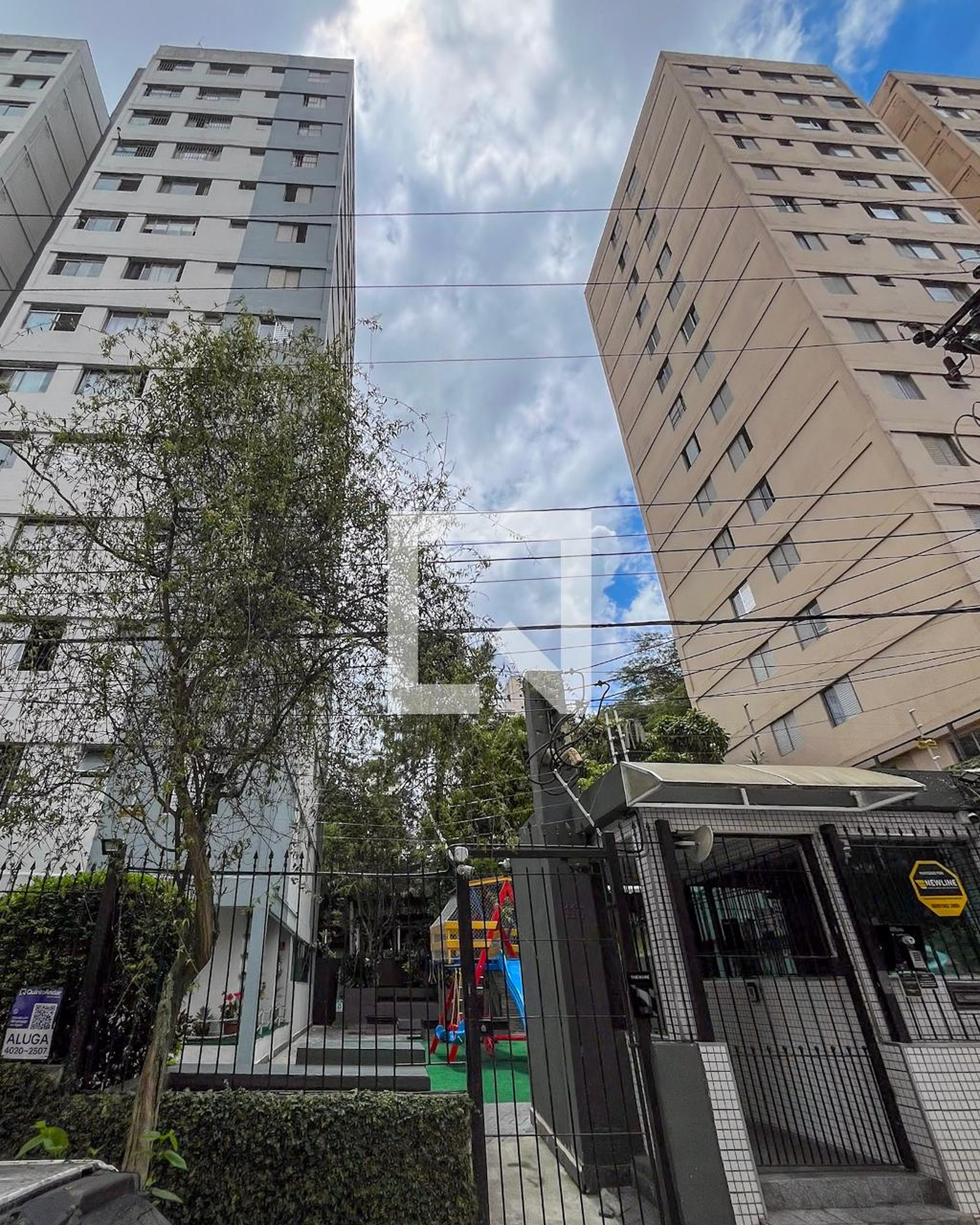 Fachada Condomínio Cojunto Residencial Jardim Celeste V