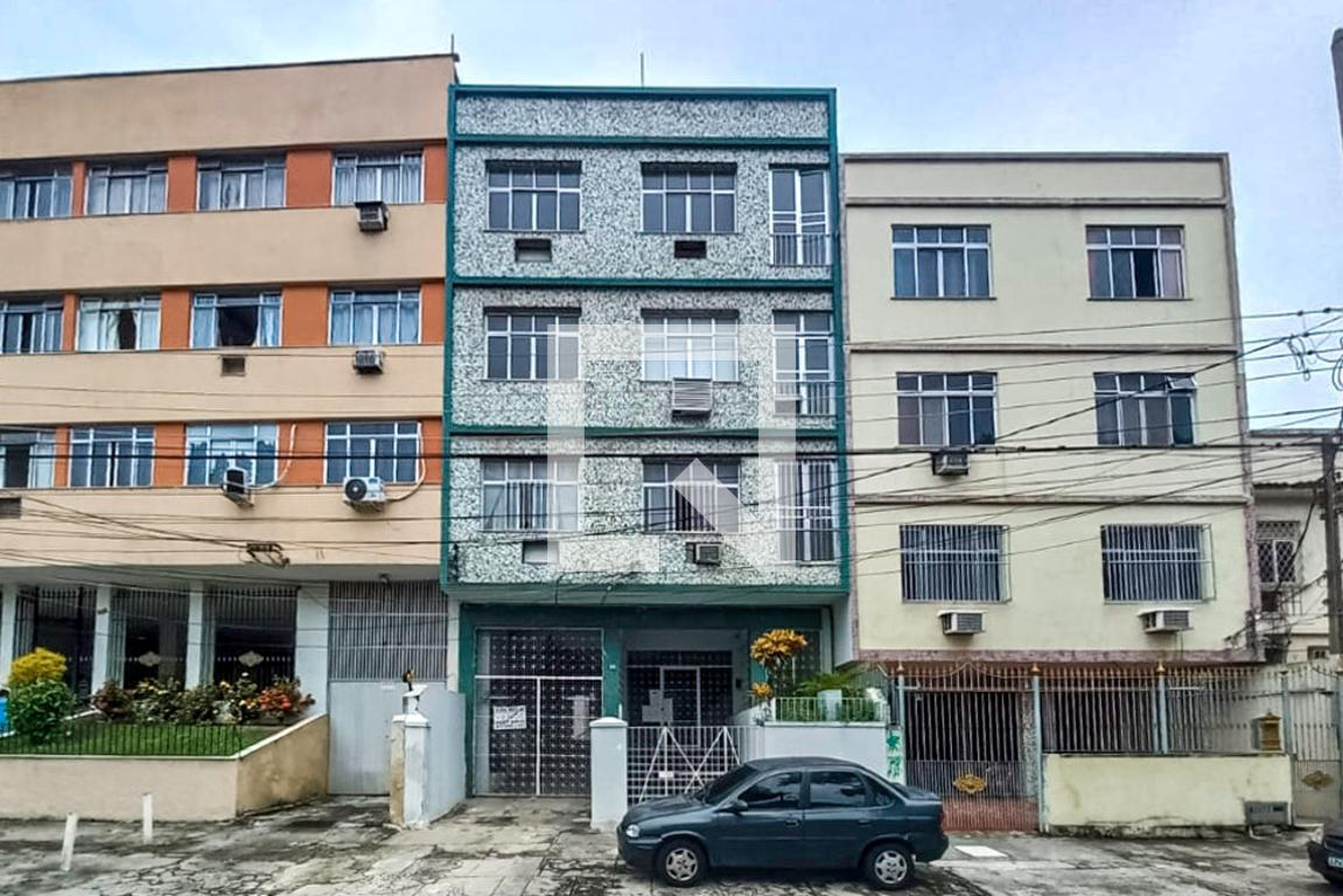 Fachada do Prédio Condomínio em Avenida Meriti, 449