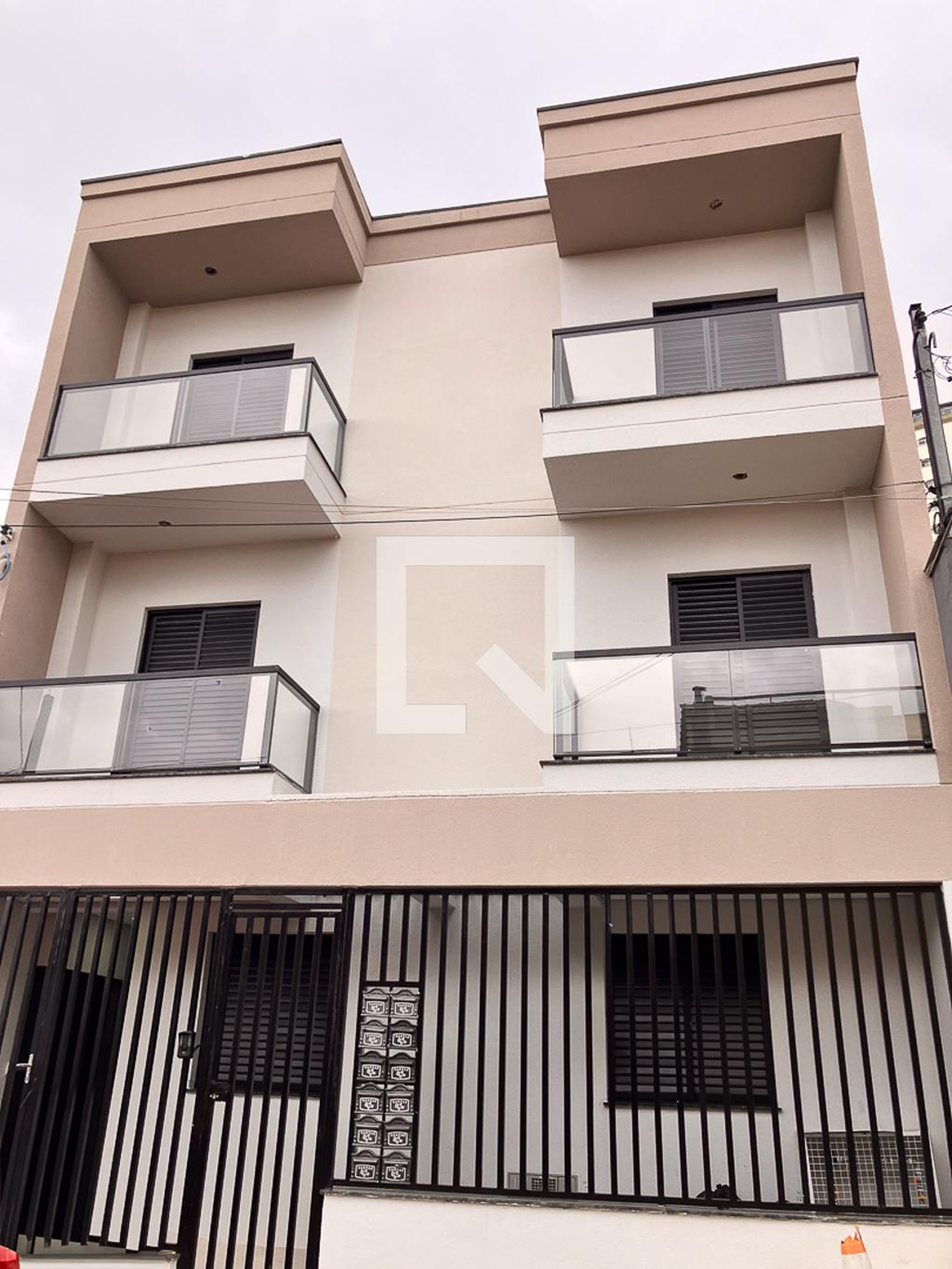 Fachada Condomínio em Rua Catuama, 60