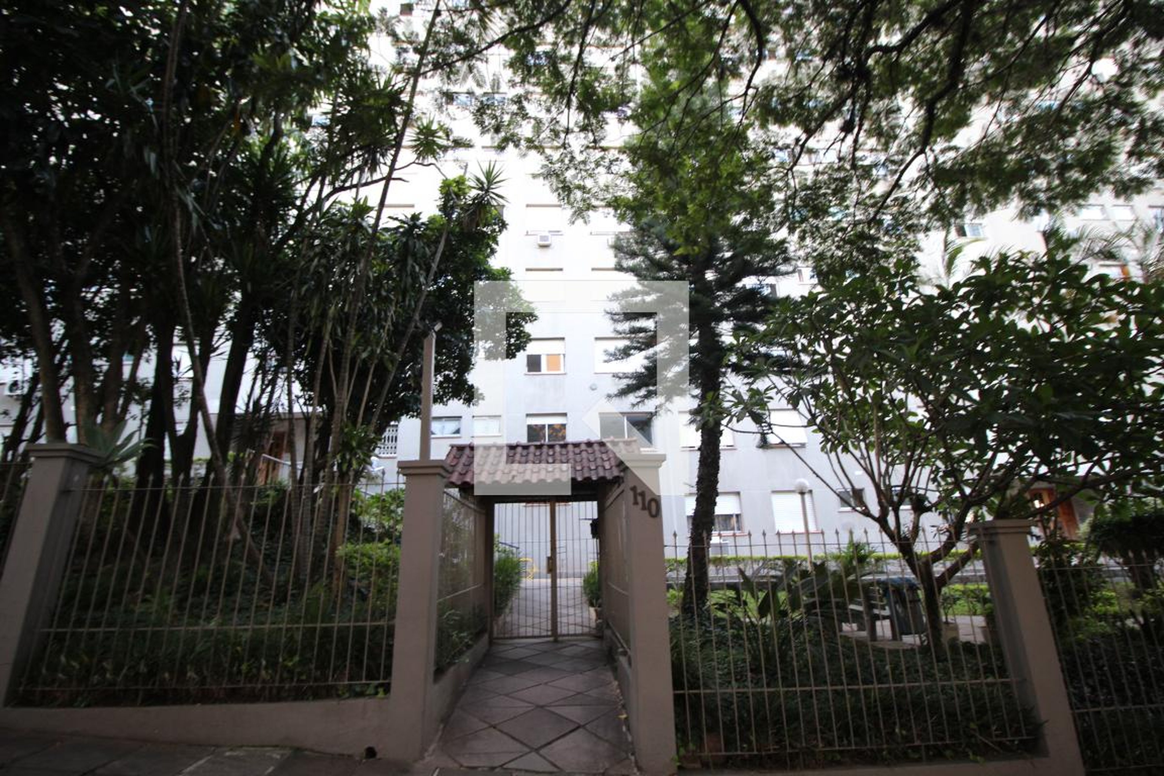 Fachada Condomínio Jardim dos Jacaranda I