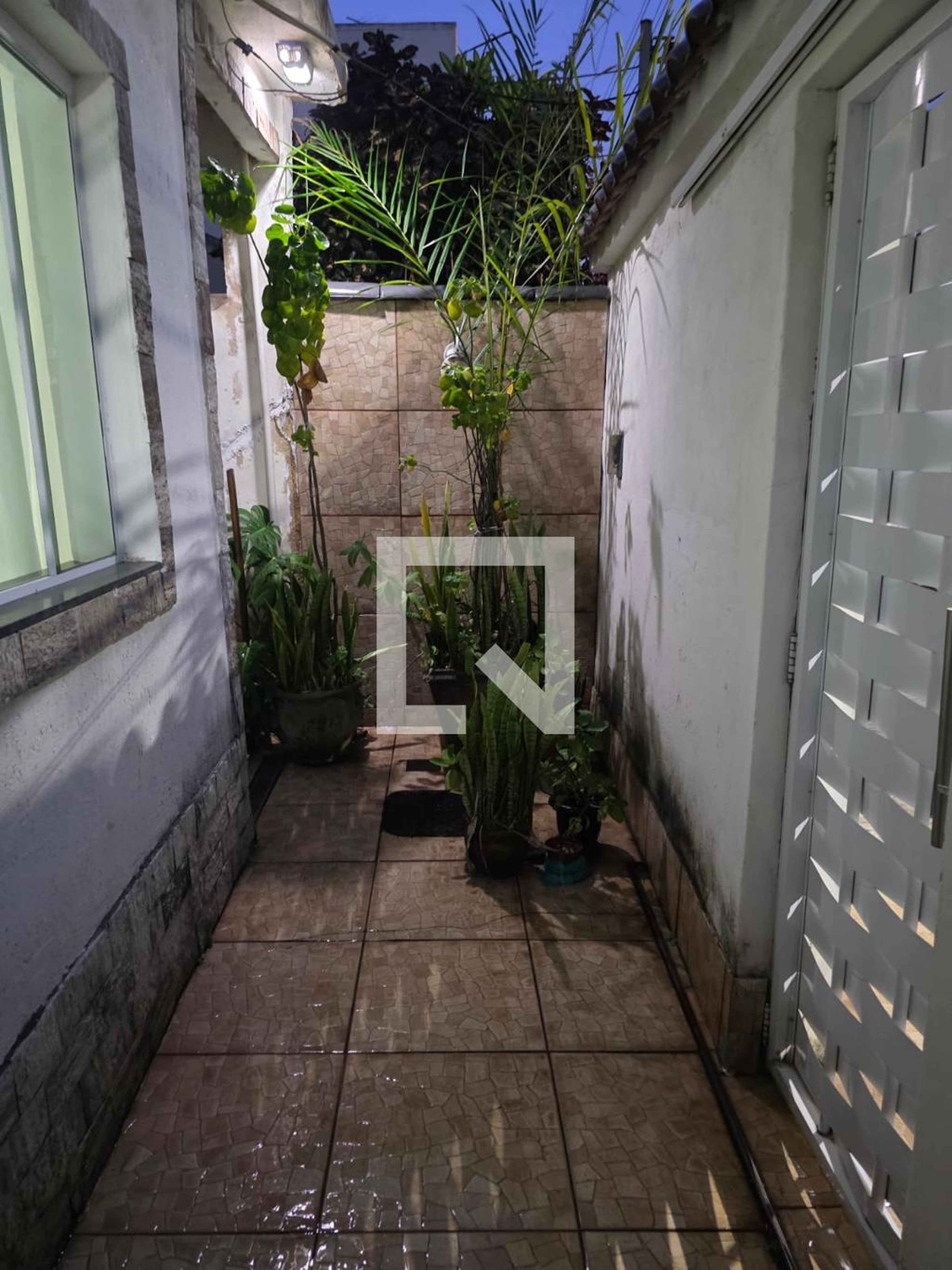 Área externa - Moacyr dos Reis