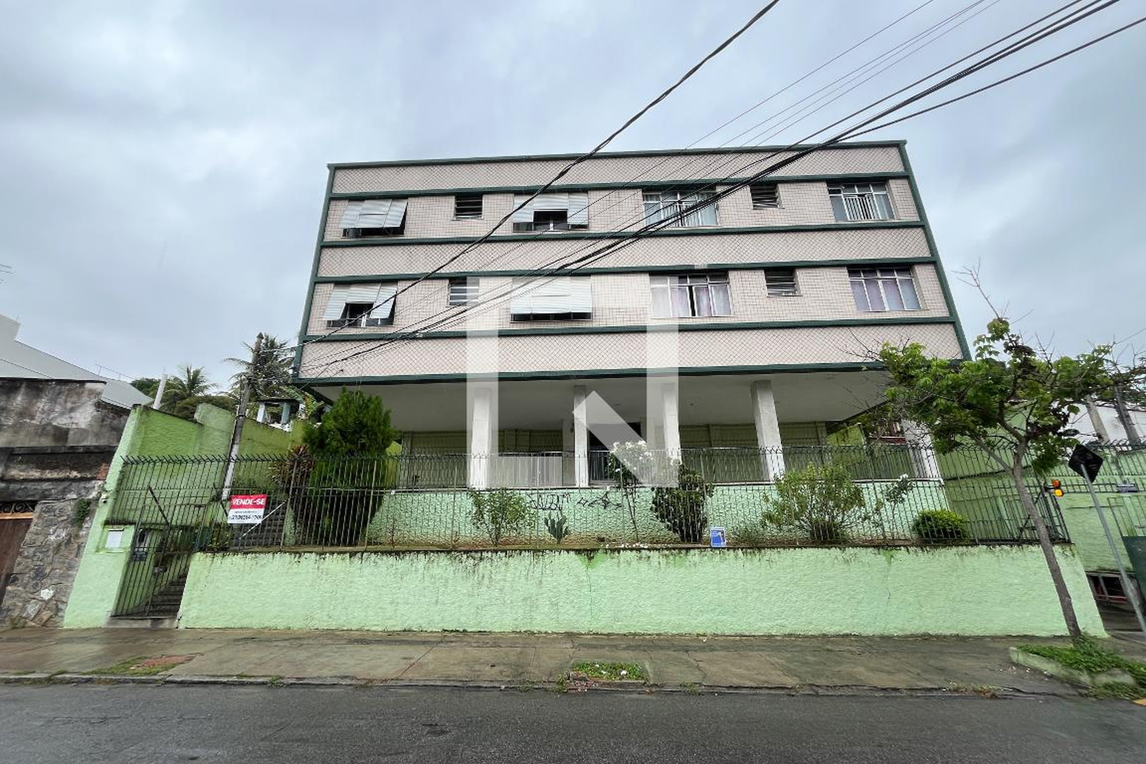 Fachada Condomínio em Rua Pio Dutra, 85