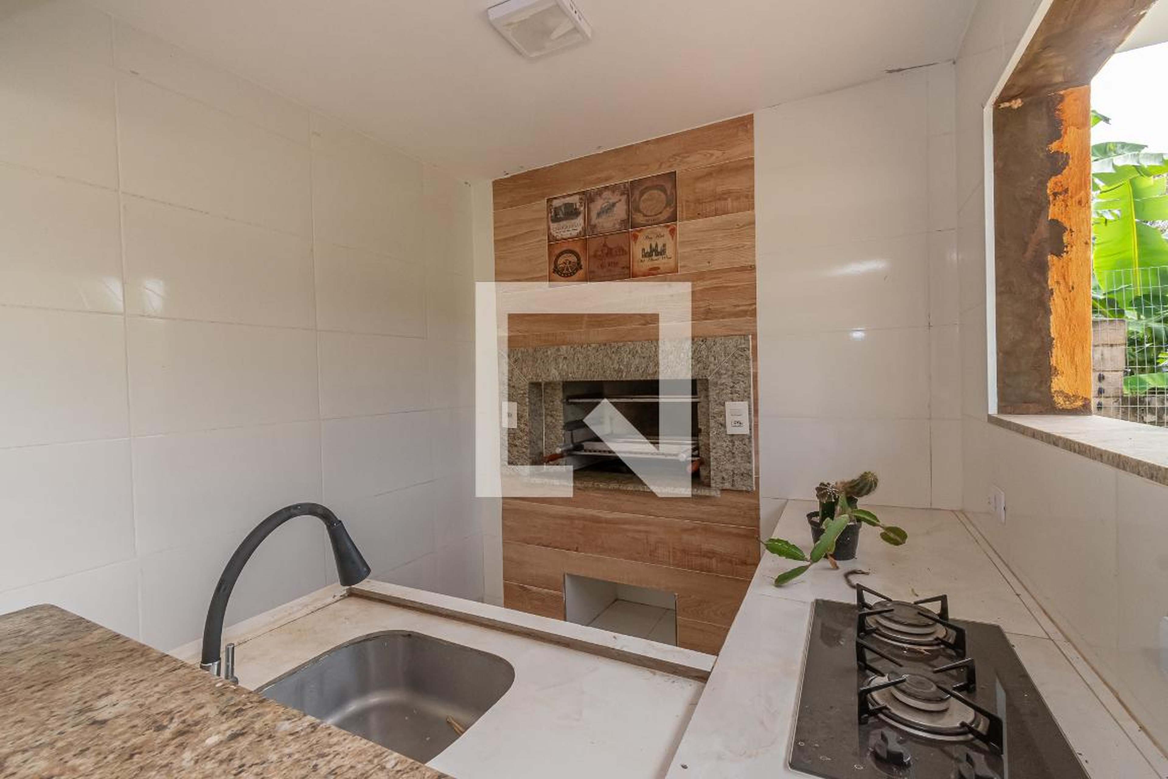 Churrasqueira Condomínio em Avenida Grota Azul, 699