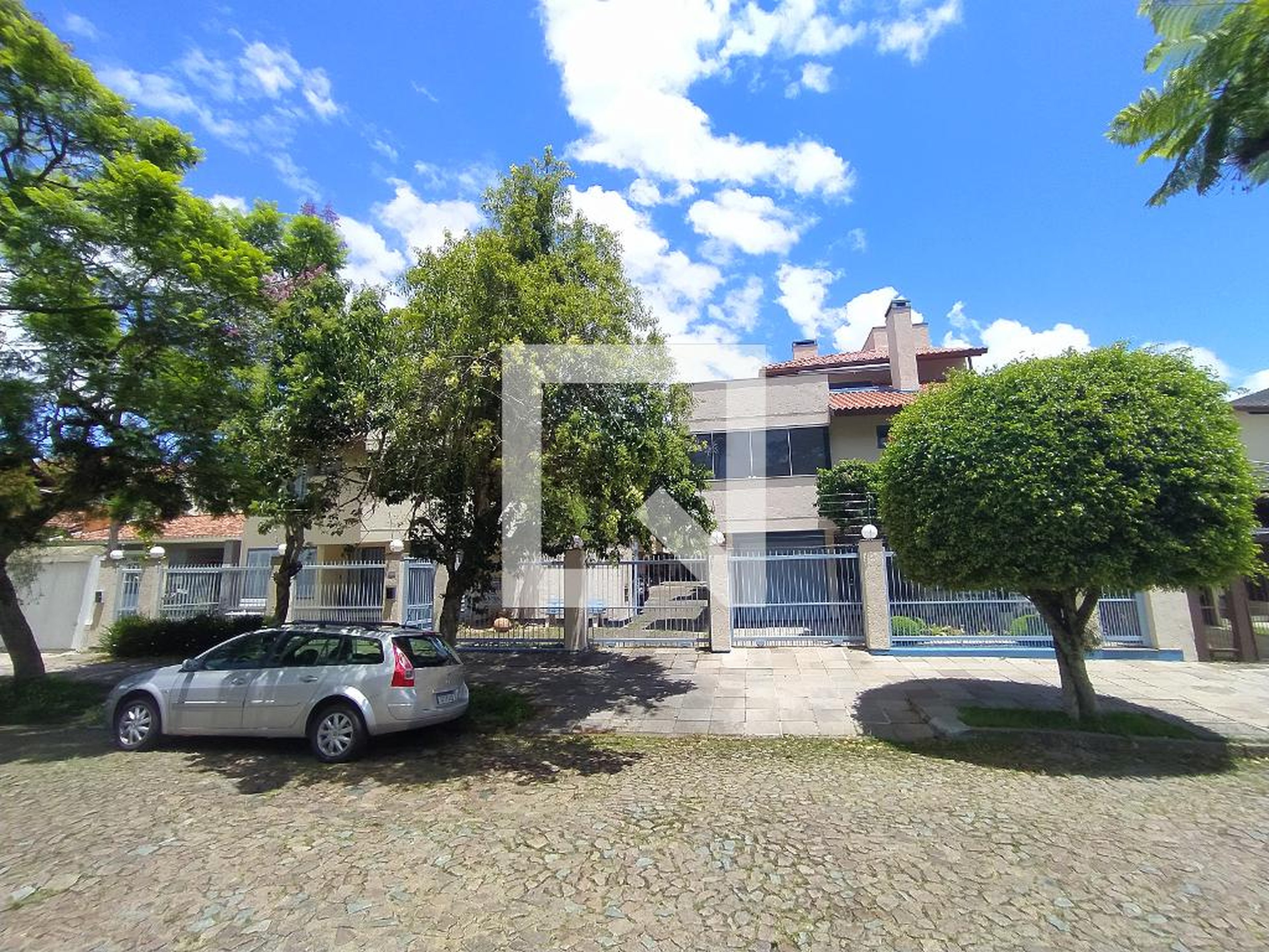 Fachada Condomínio Arco Baleno