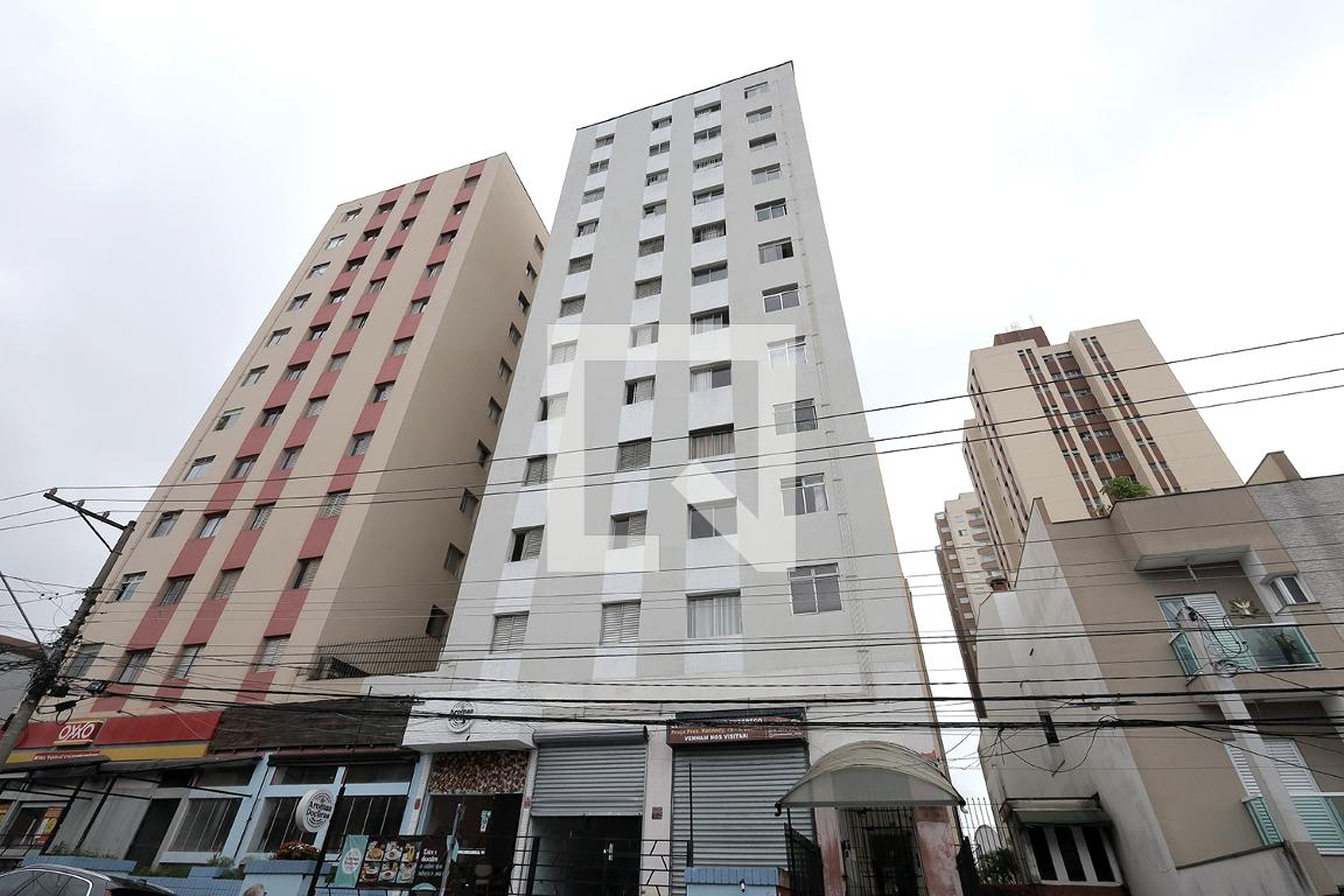 Fachada Condomínio em Rua Joaquim Távora, 74