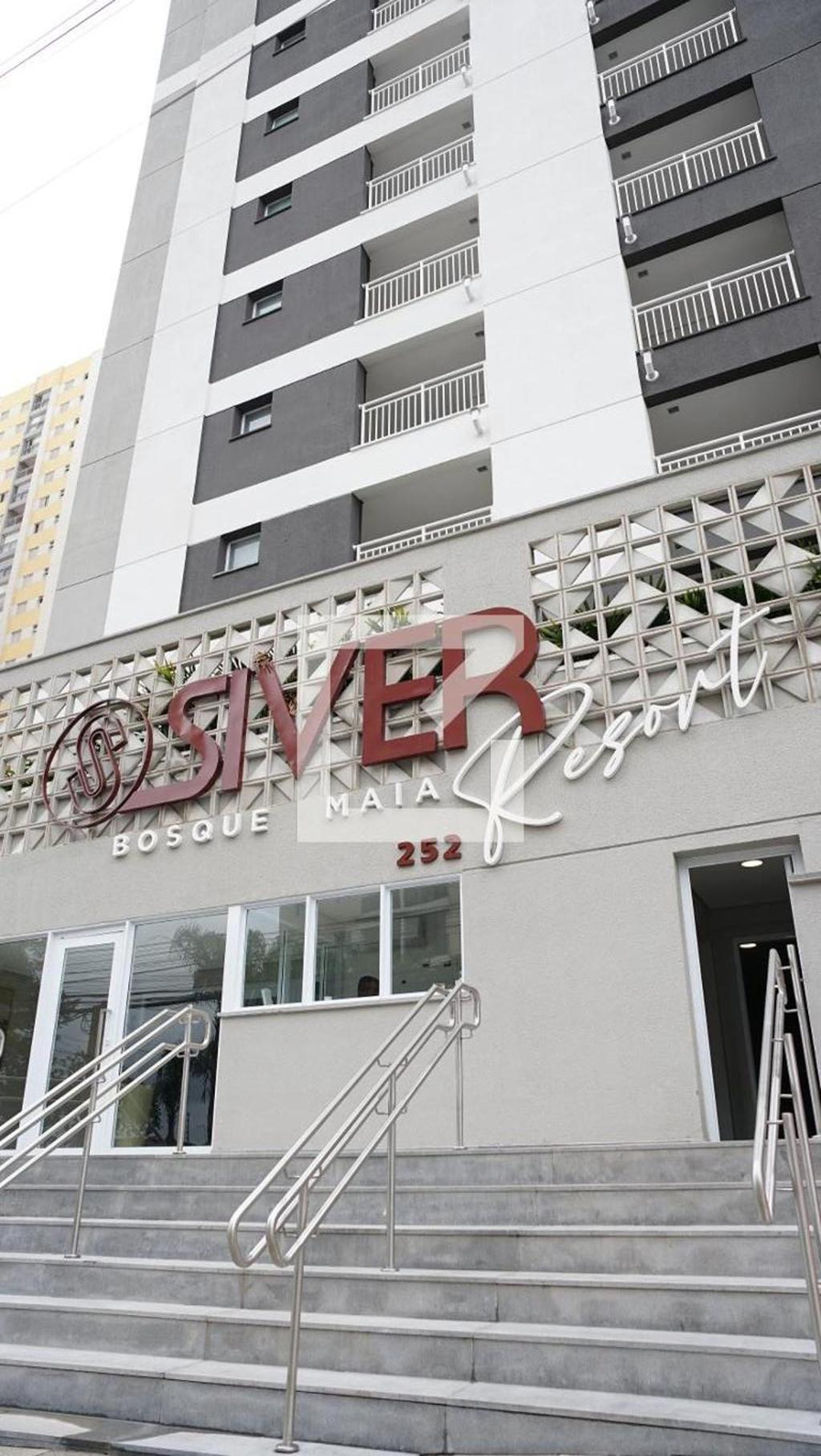 Fachada Condomínio Siver Resort Bosque Maia