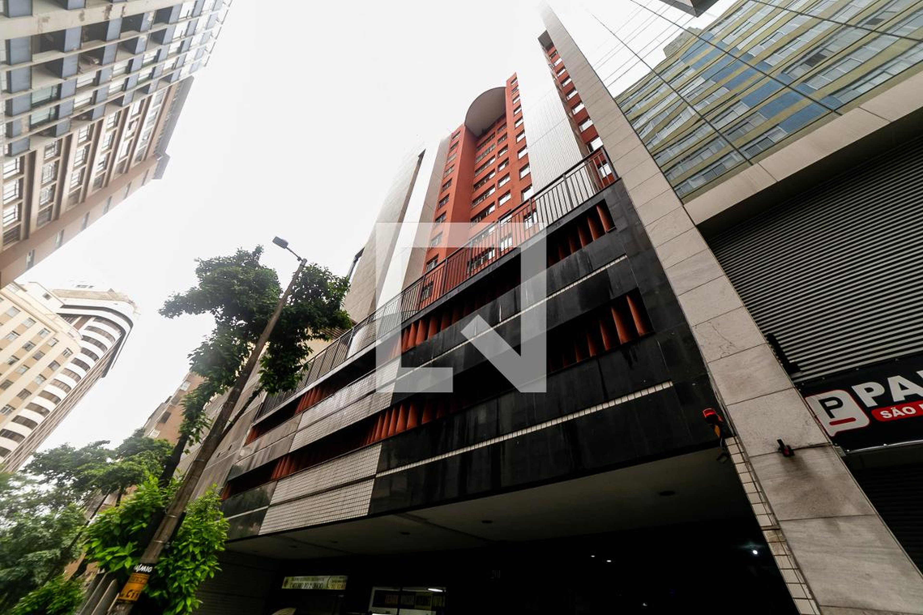 Fachada do Prédio Condomínio Solar Del Rey