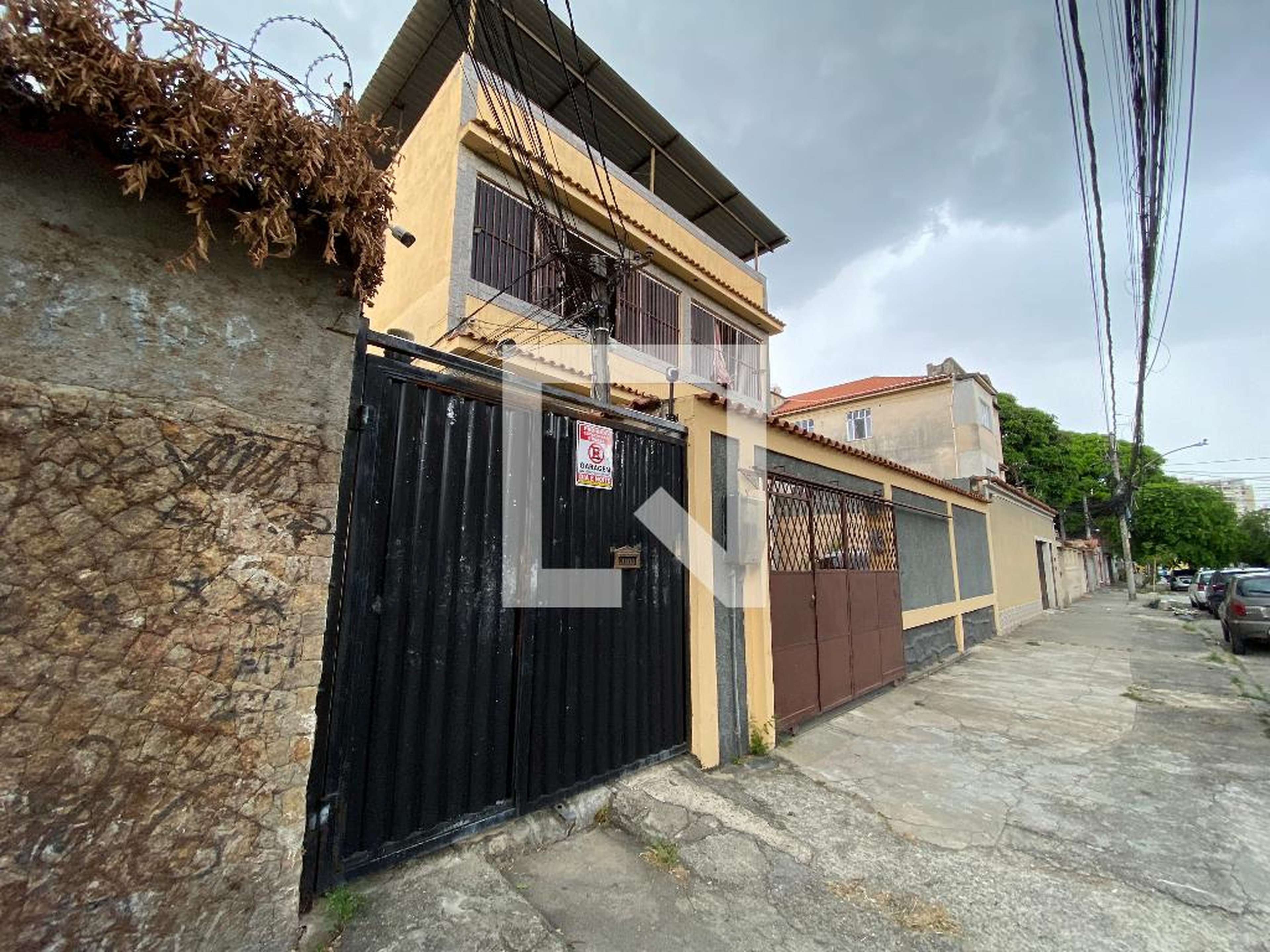 Fachada Condomínio em Rua Odilon Araújo, 79