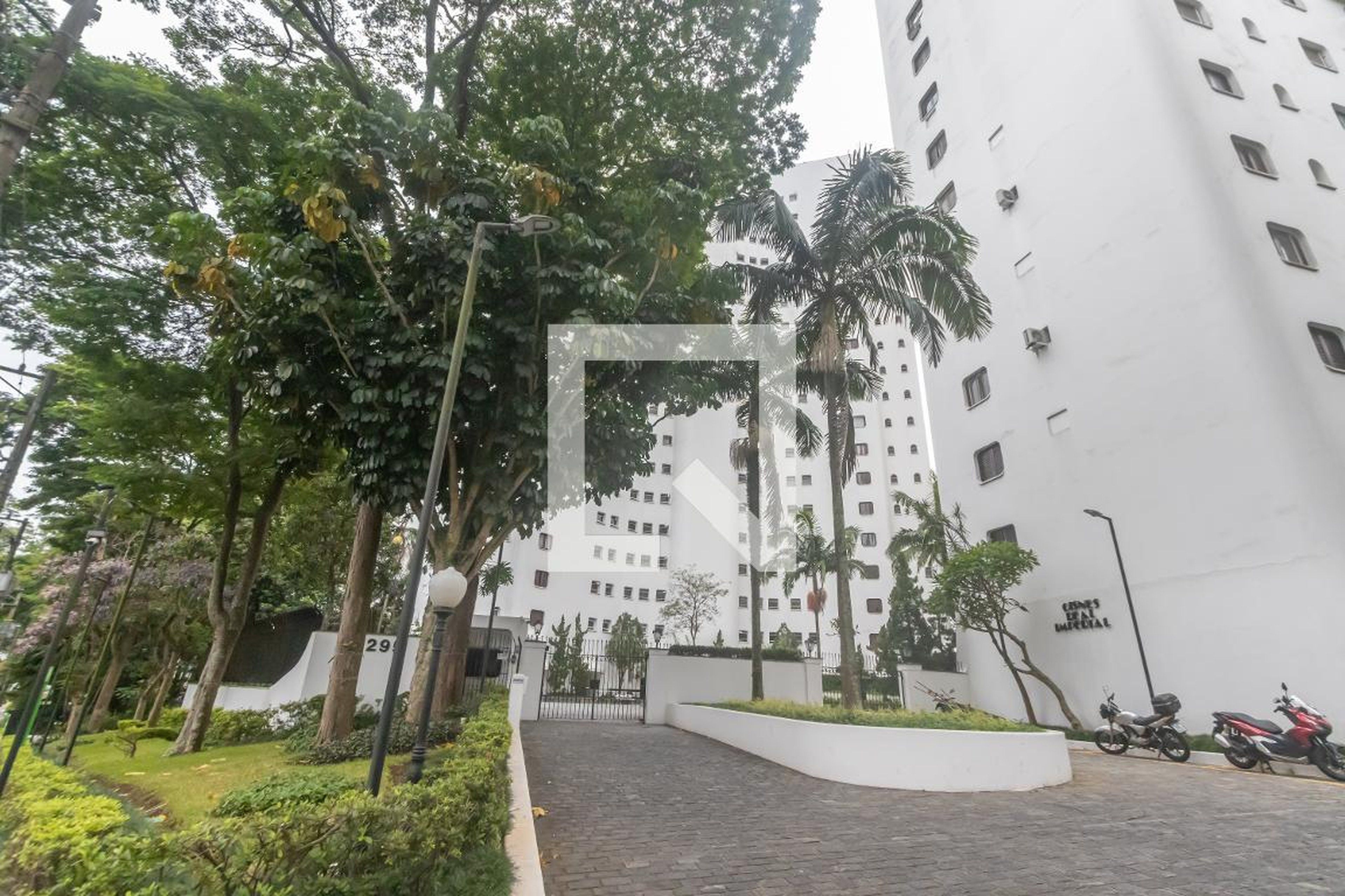 Fachada Condomínio Cisnes Real Imperial