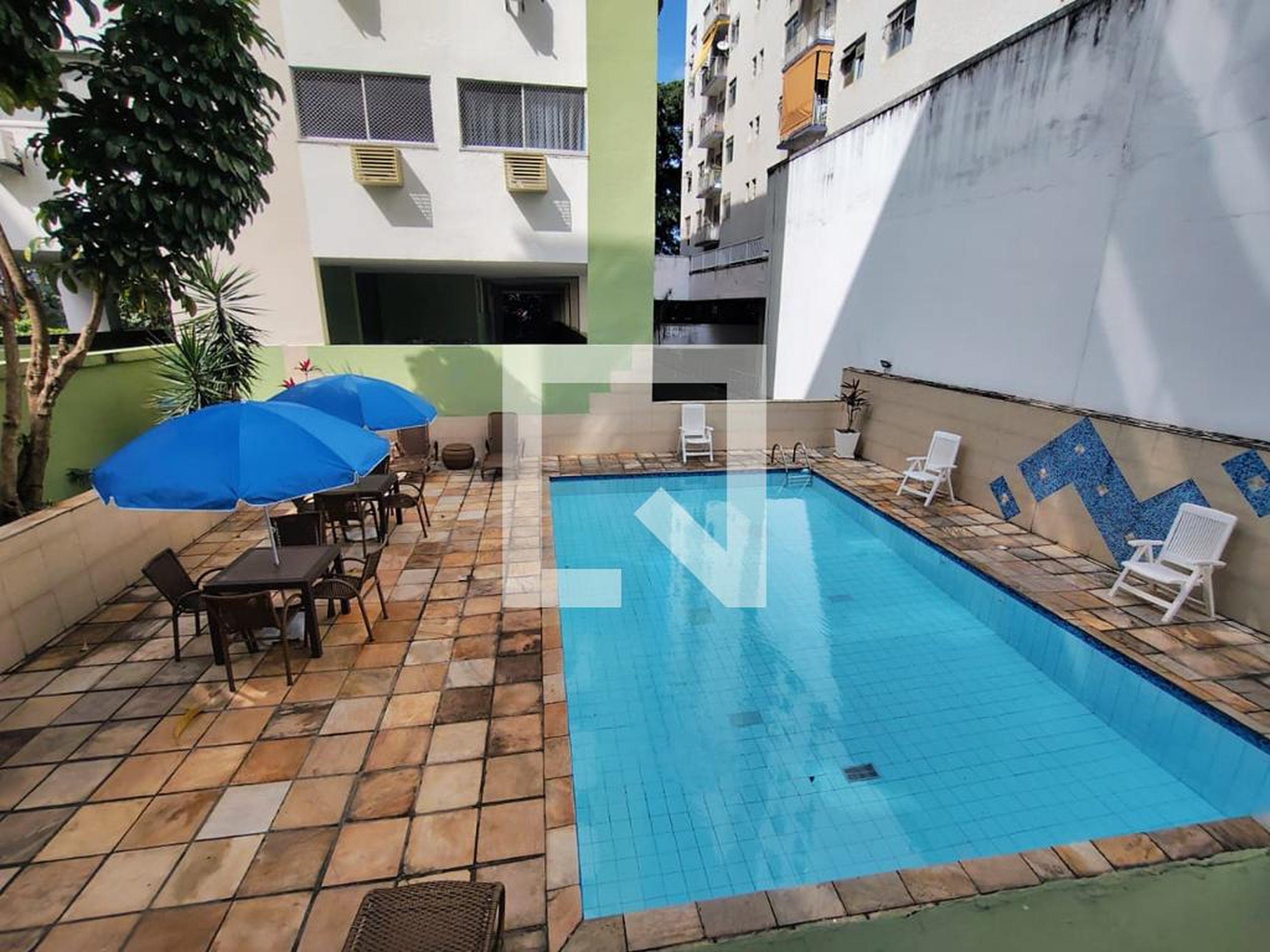 Piscina - Edifício Ituverava