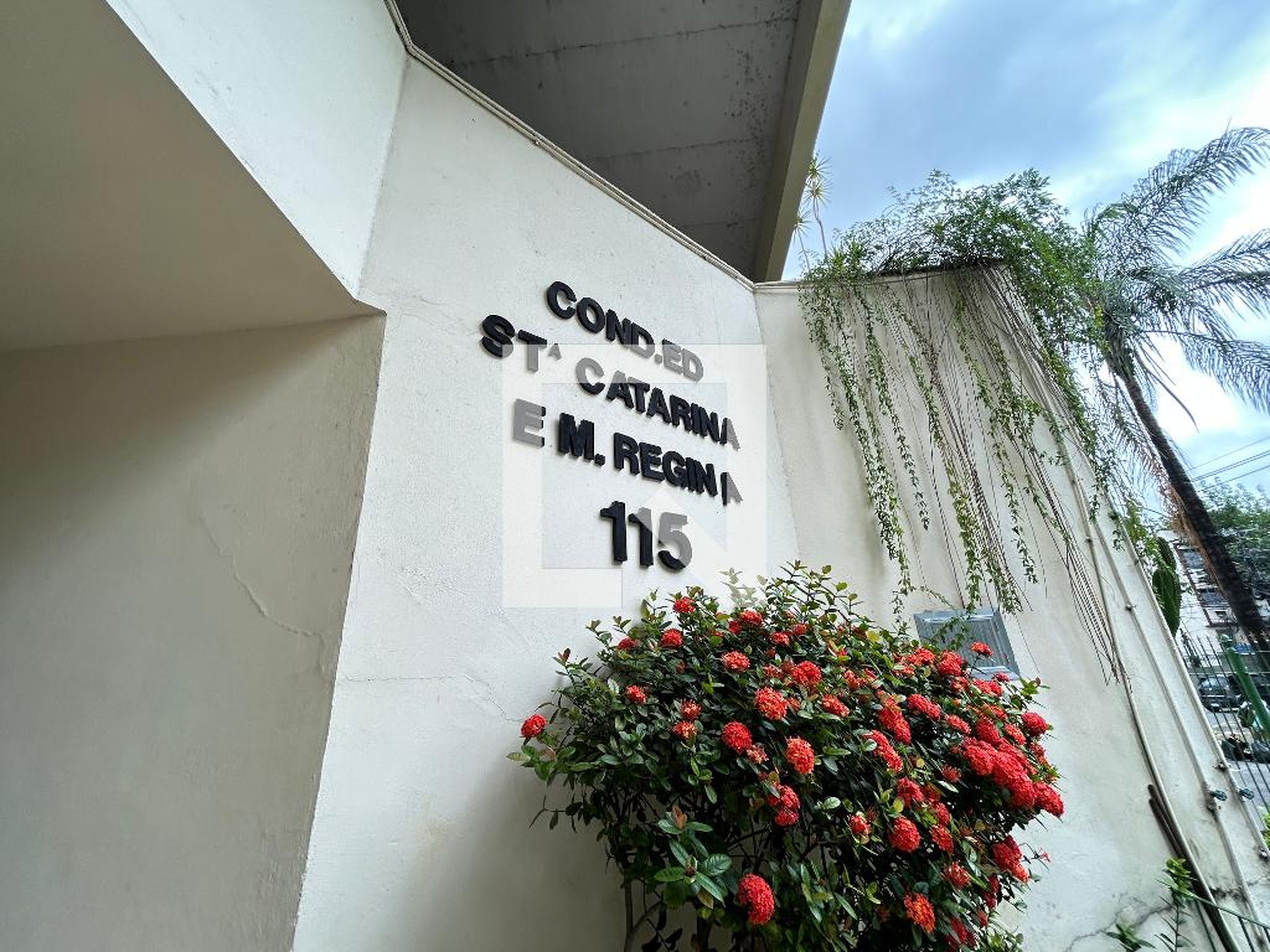 Fachada Edifício Santa Catarina e Madre Regina