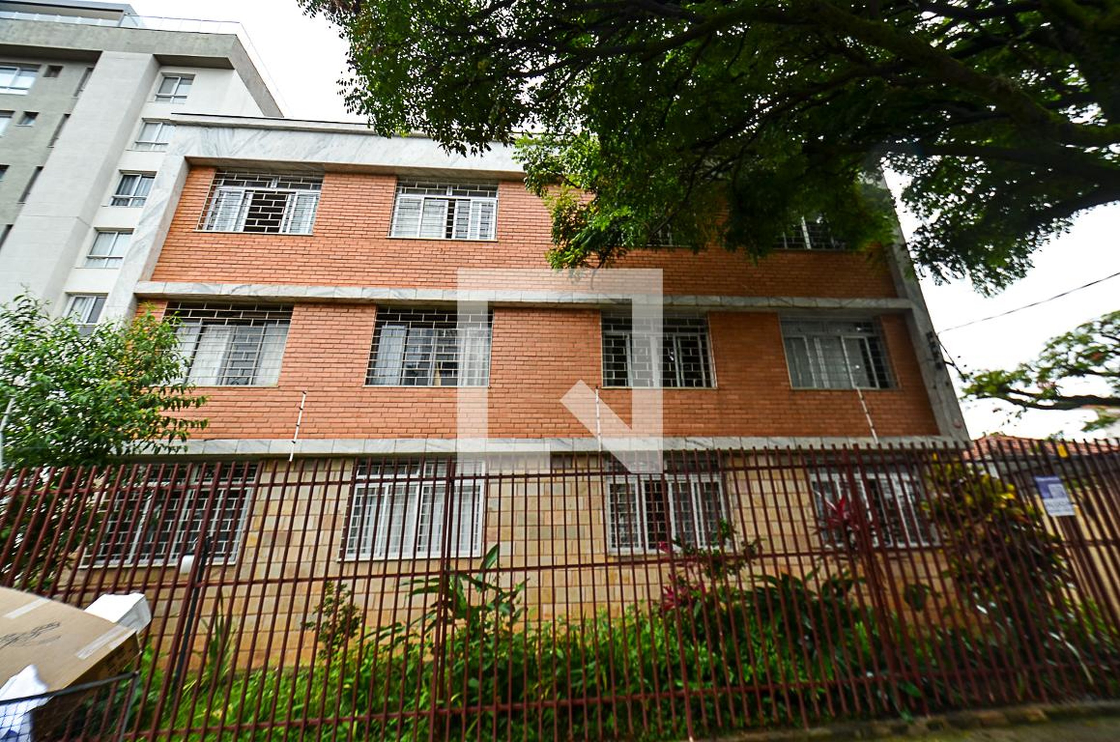 Fachada Condomínio em Rua Leopoldina, 849