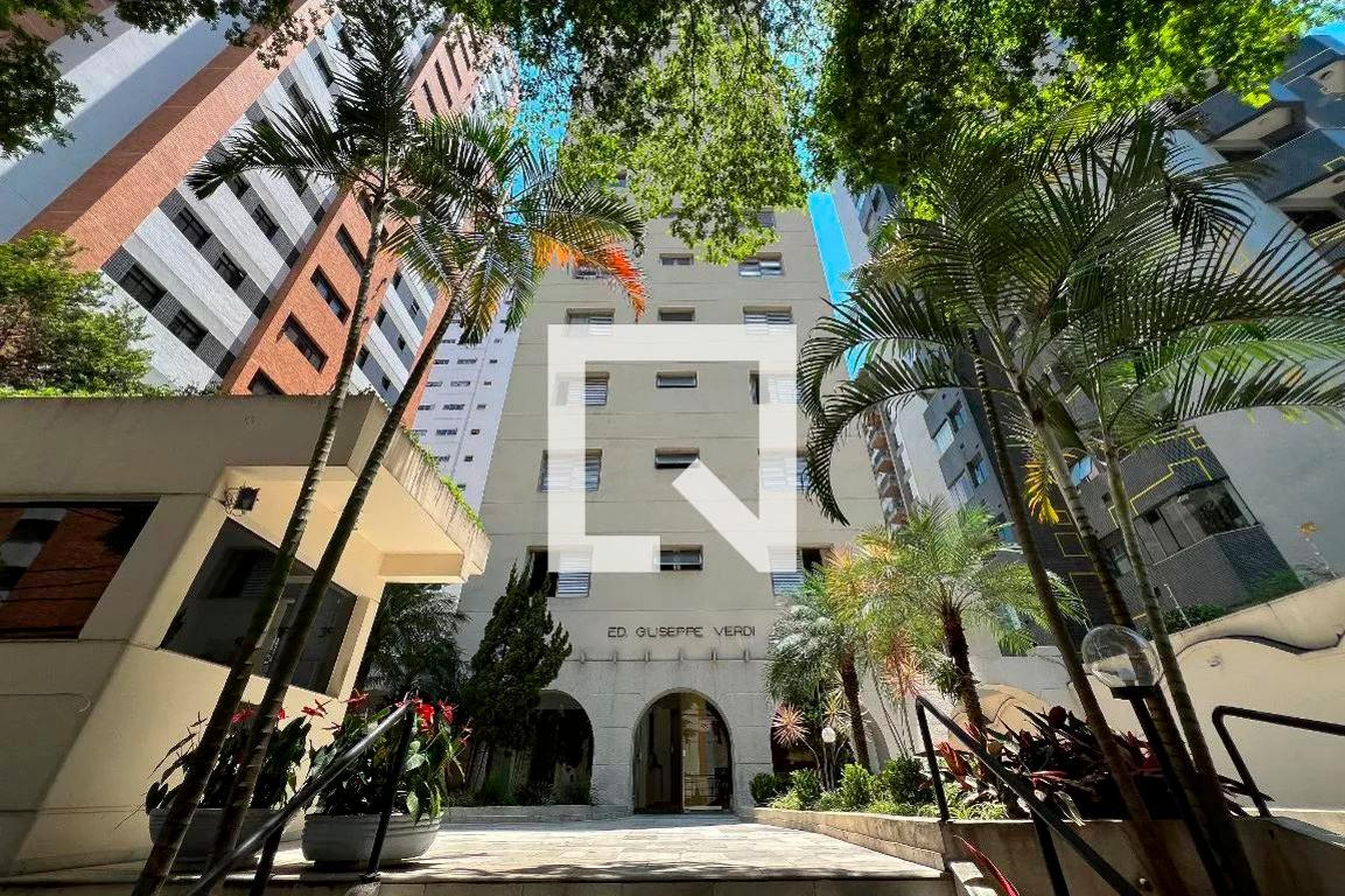 Fachada Edifício Giuseppe Verdi