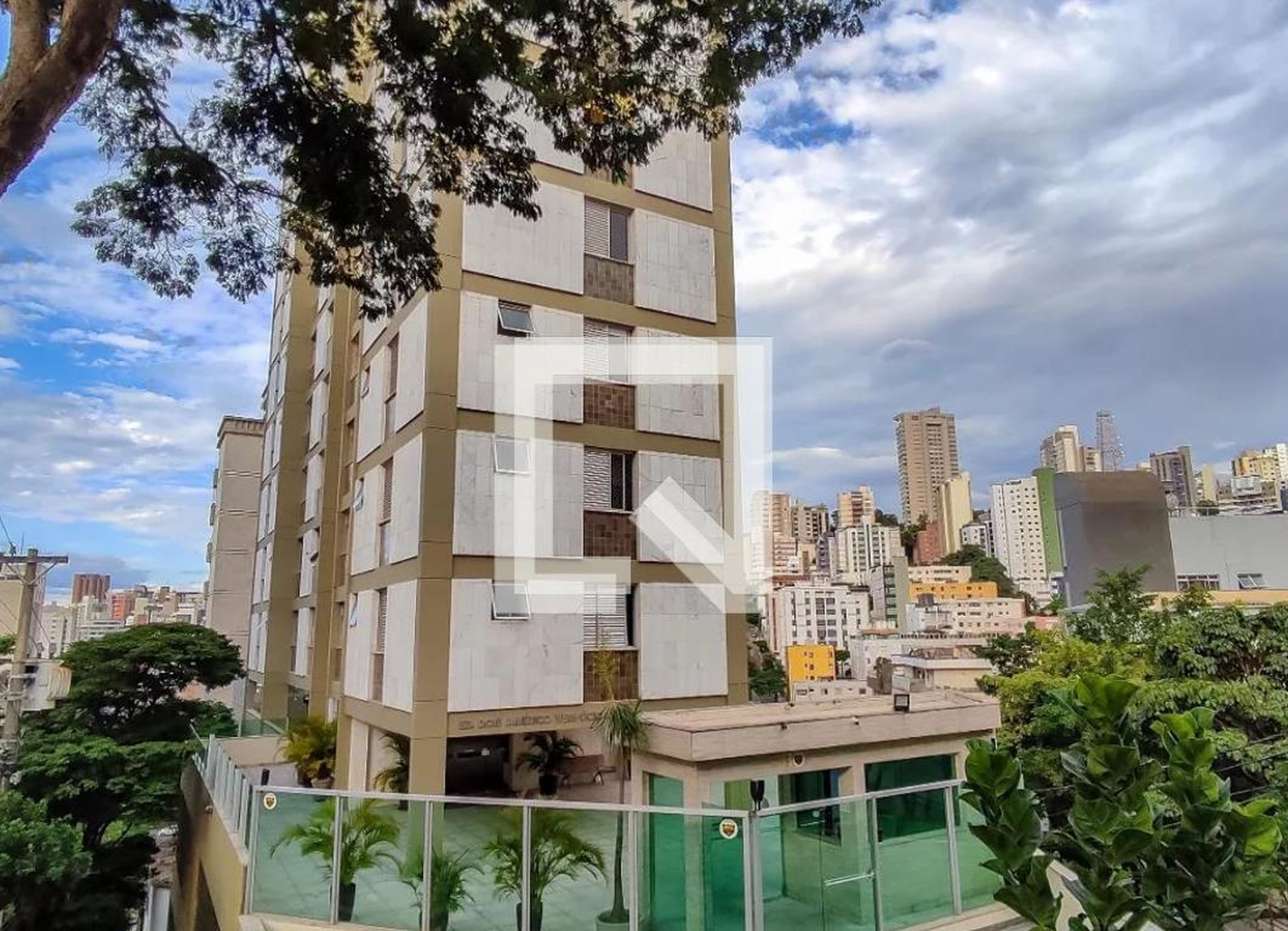 Fachada Edifício Dom Américo Vespucio