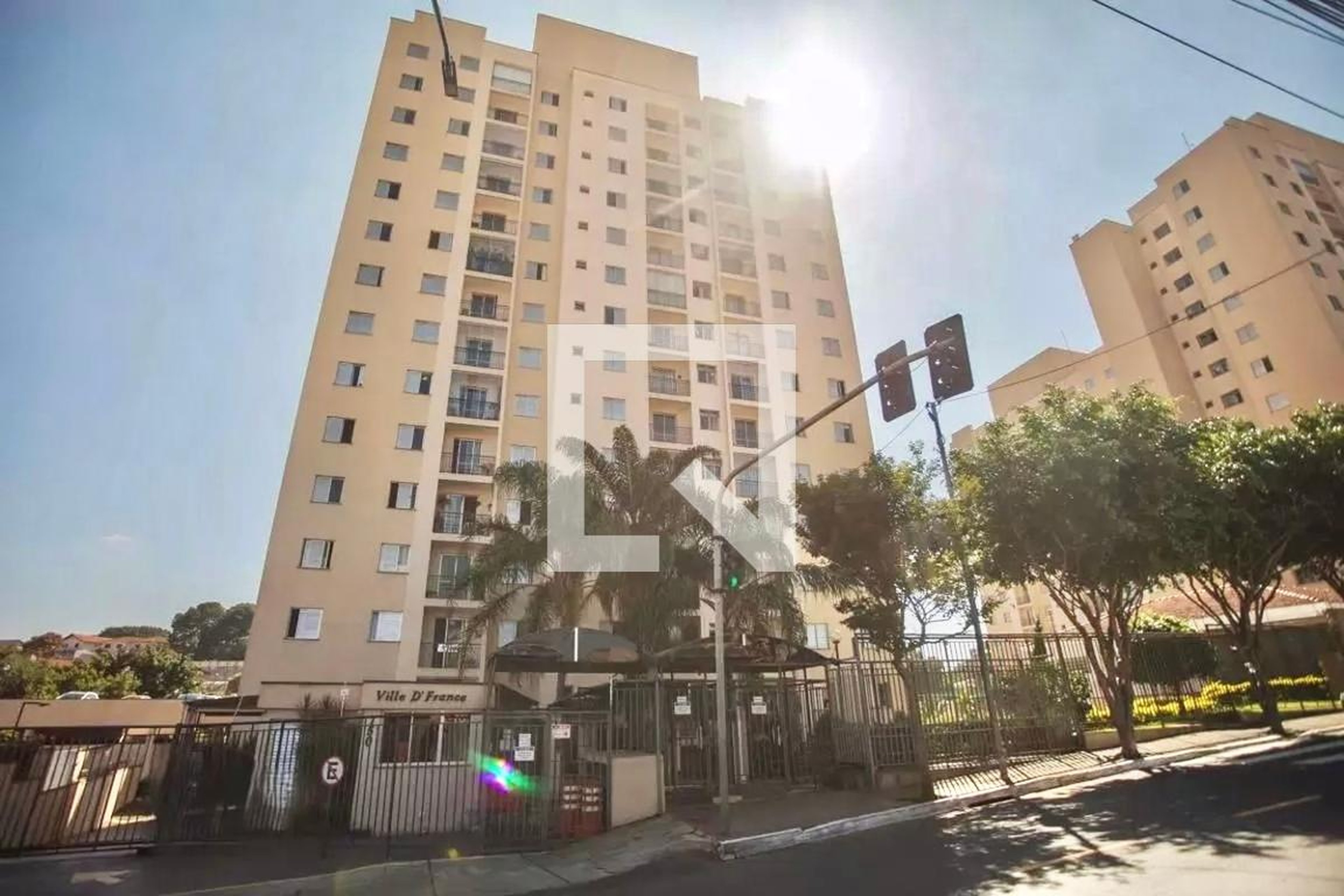 Fachada Residencial Ville De France