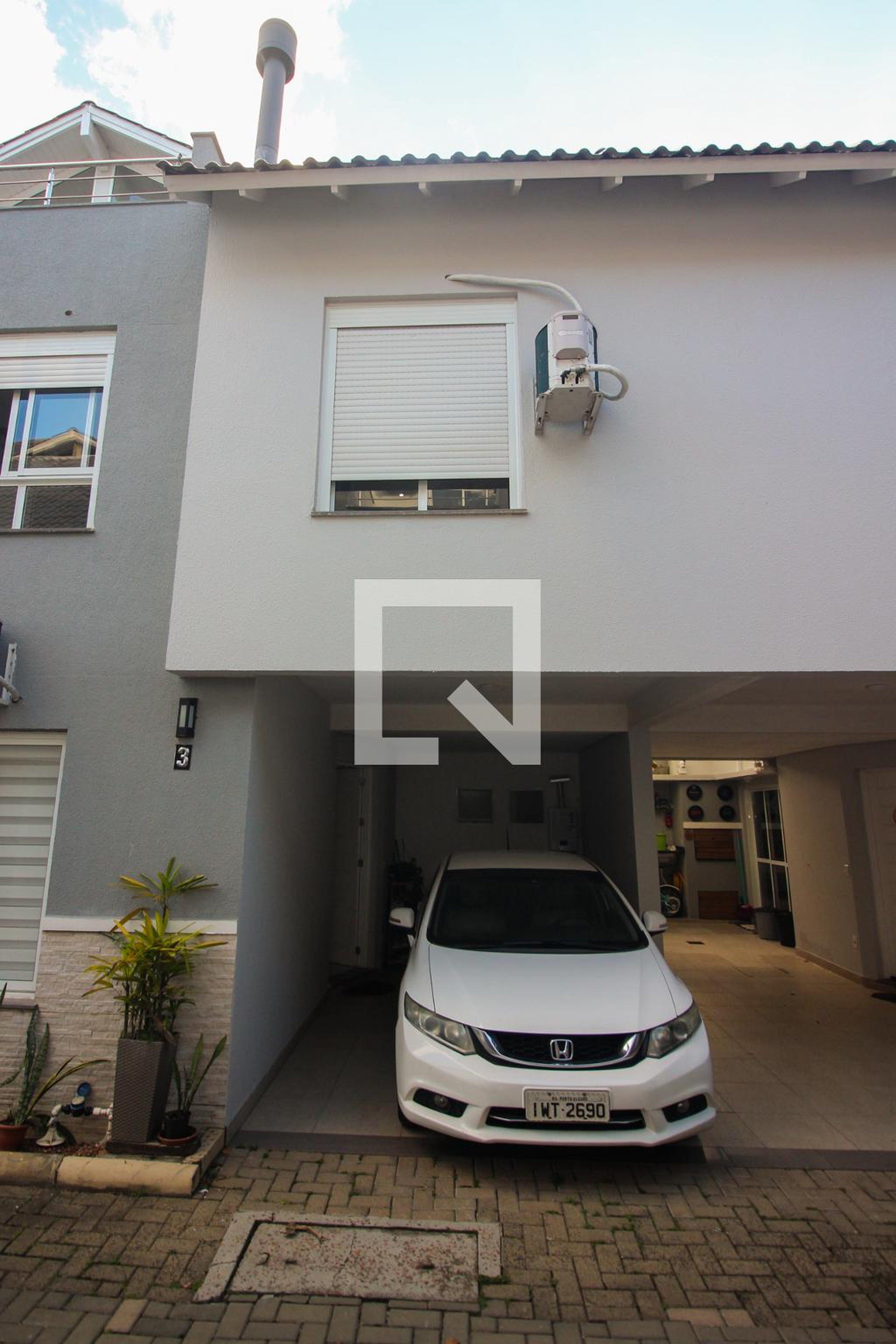 Fachada Condomínio em Rua Rimolo Biágio, 343